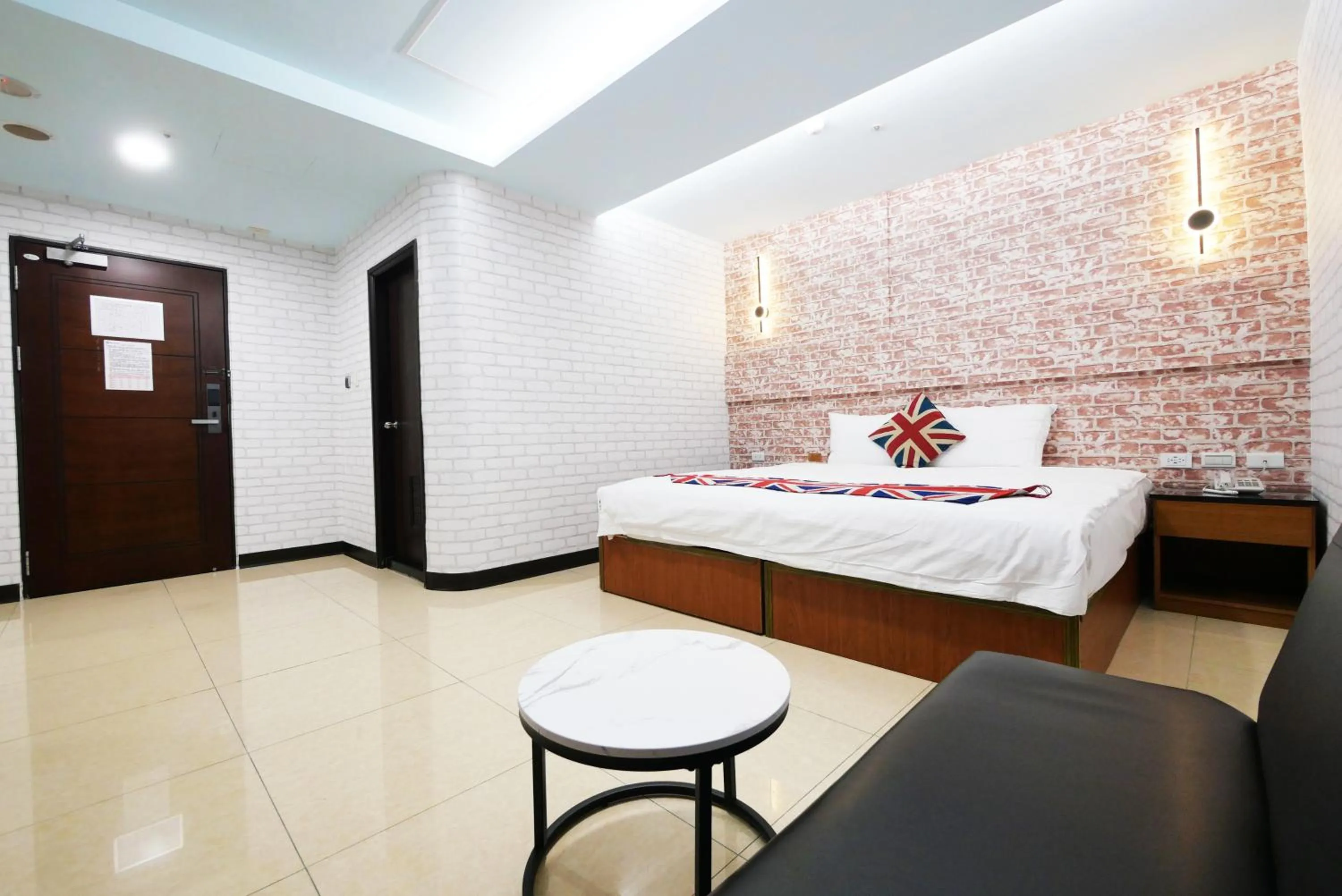 Bed in I Hi Loveriver Hotel