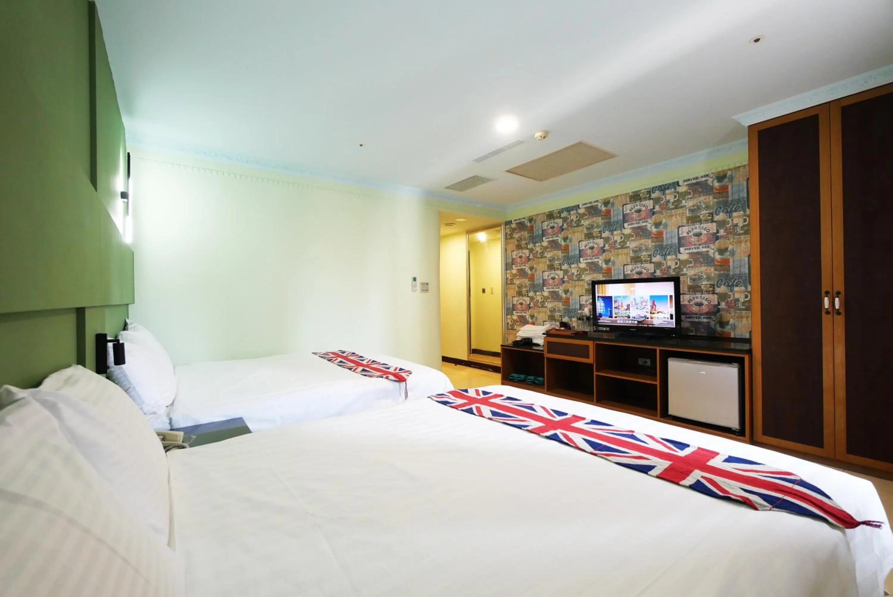 Bed in I Hi Loveriver Hotel