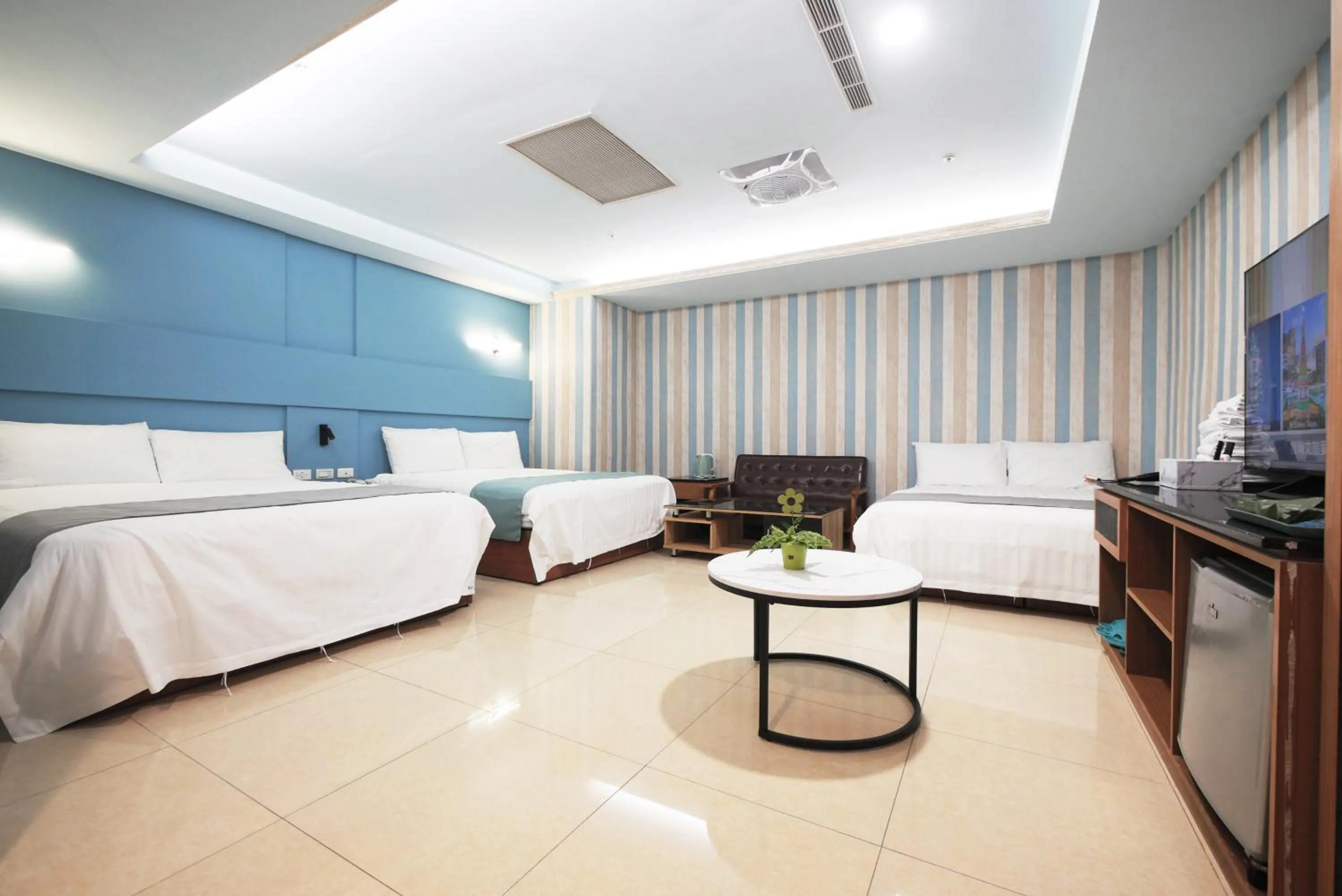 Bed in I Hi Loveriver Hotel