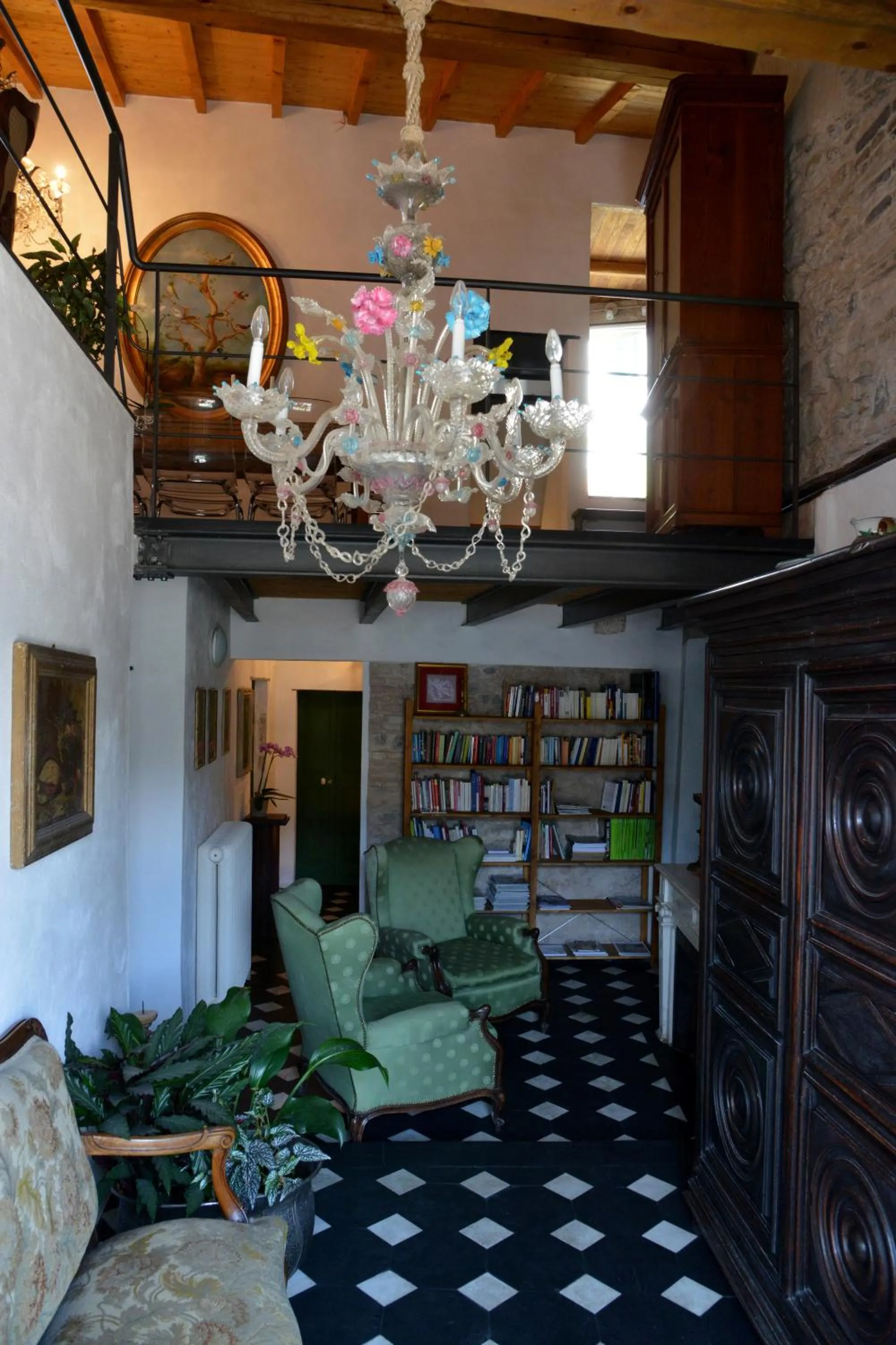 Lounge or bar in La Terrazza di Vico Olivi B&B