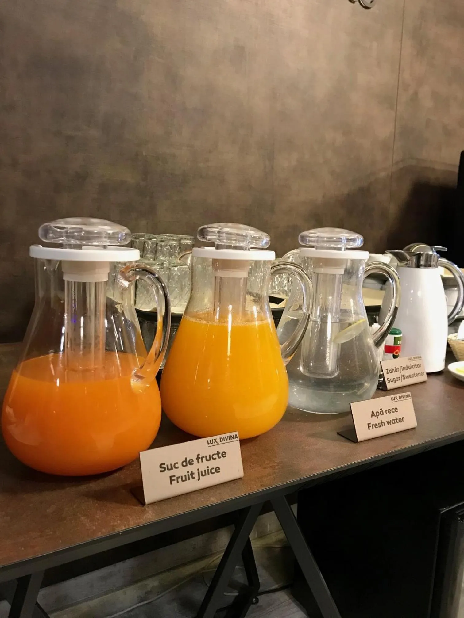 Buffet breakfast in Hotel Lux Divina