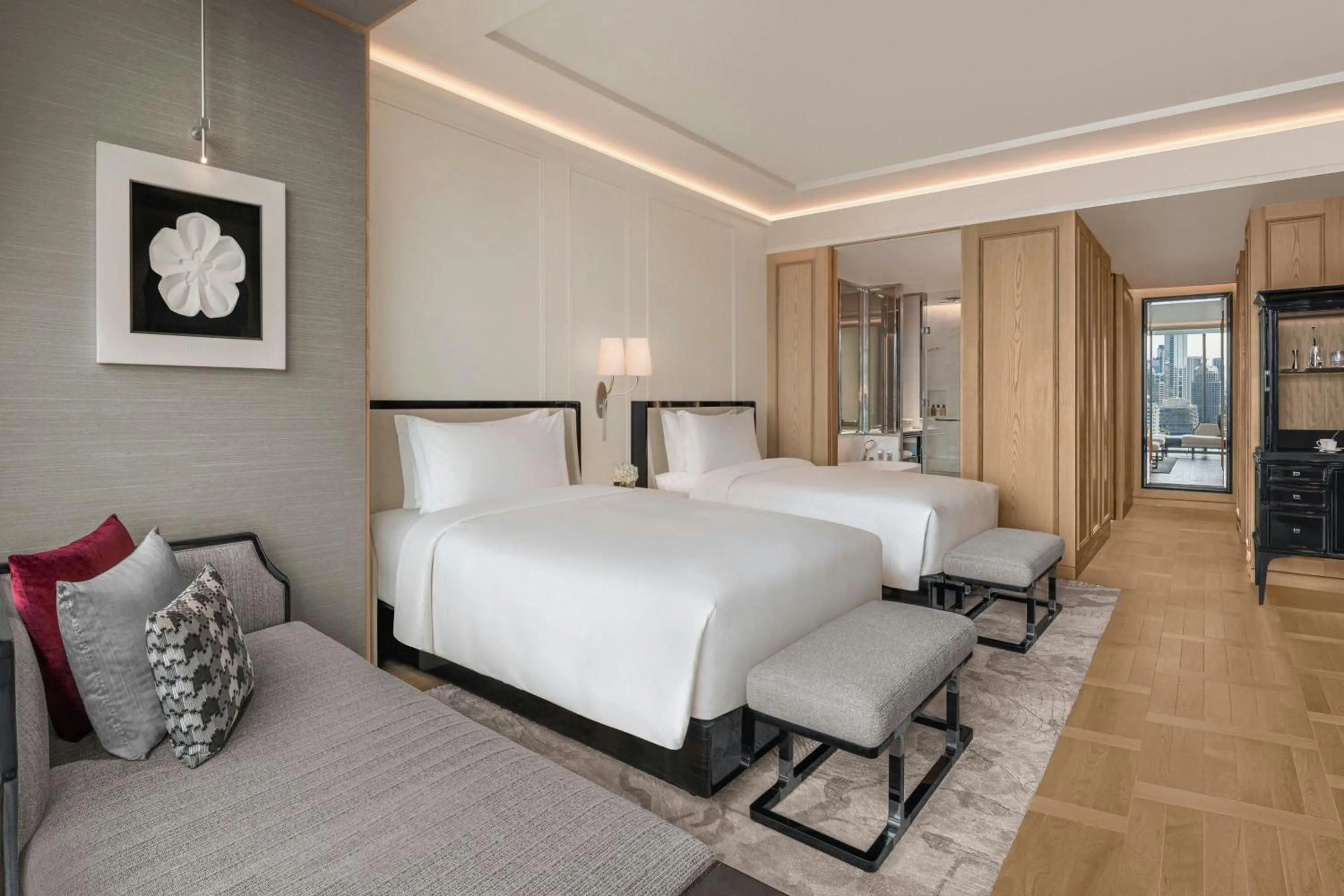 Photo of the whole room, Bed in The Ritz-Carlton, Bangkok