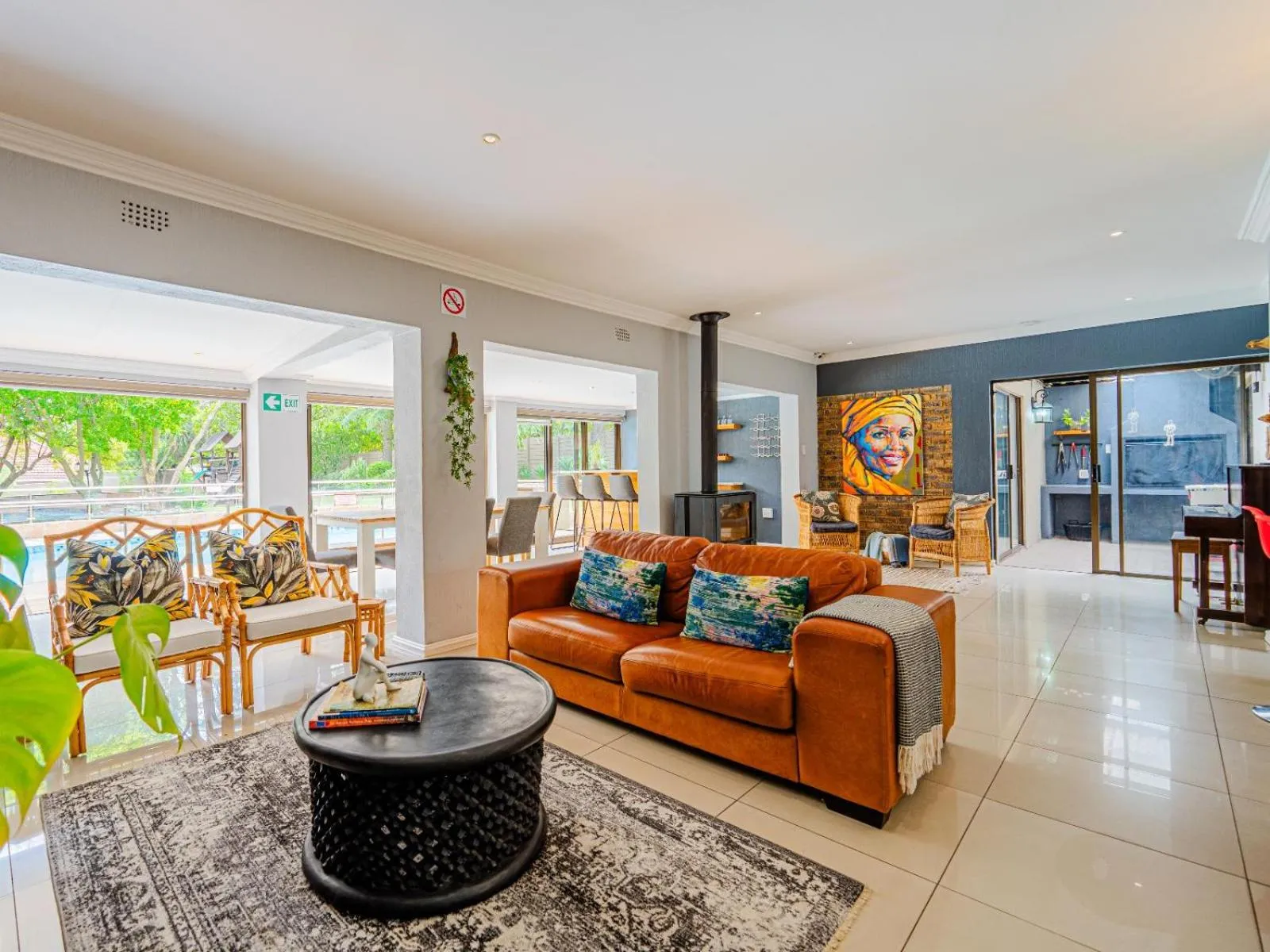 Living room in 4 On Mangaan