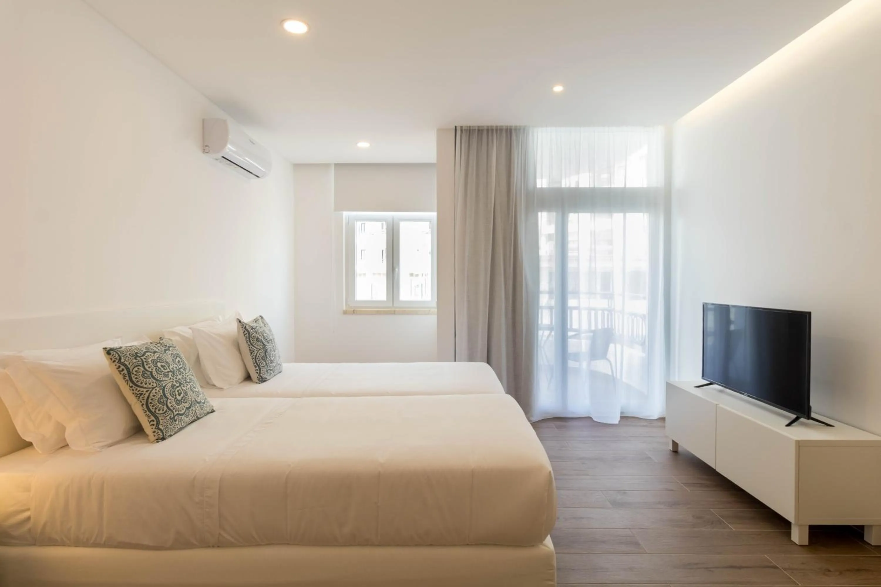 Bed in The Navigator - Ocean Heights