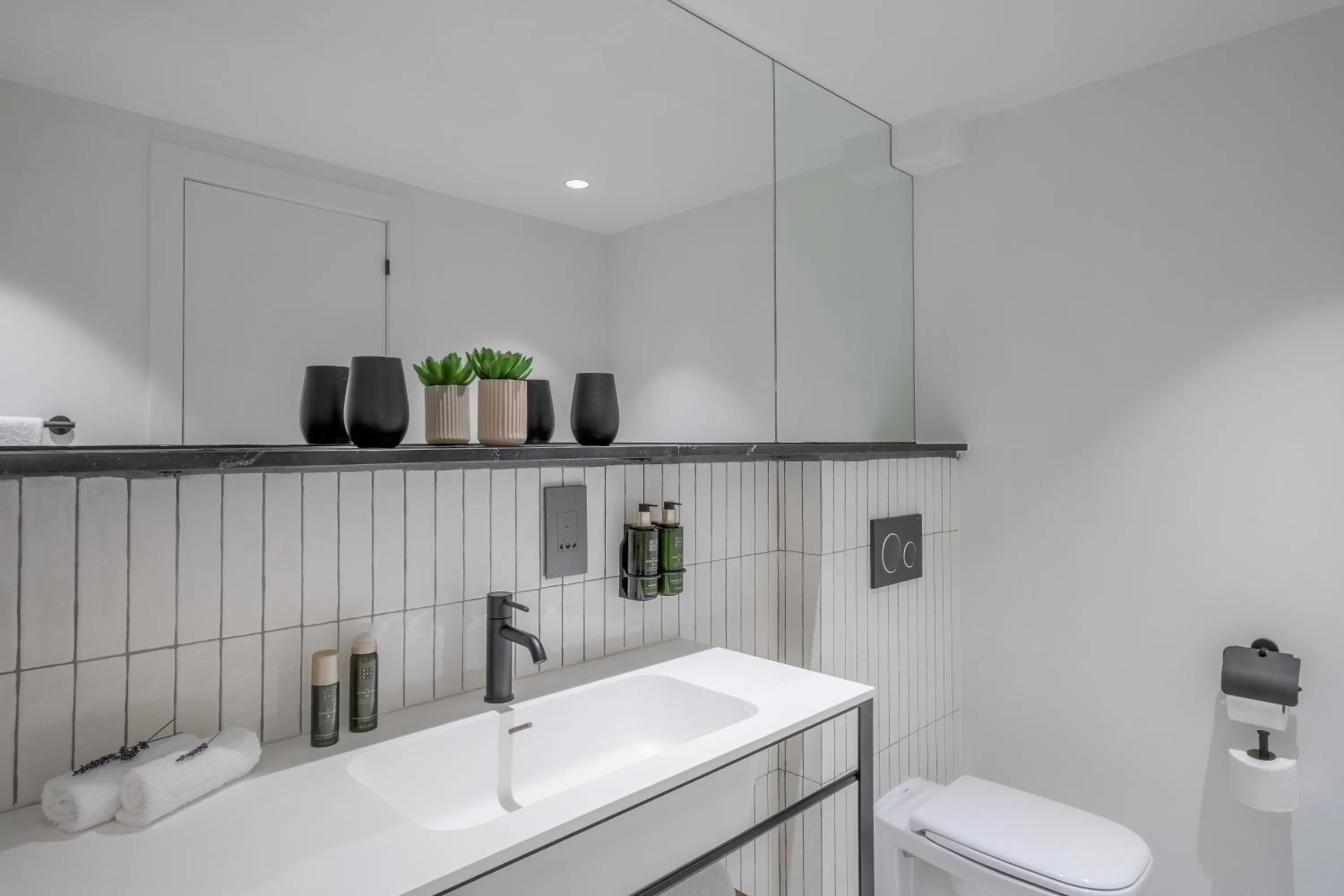 Toilet in The Level at Melia White House