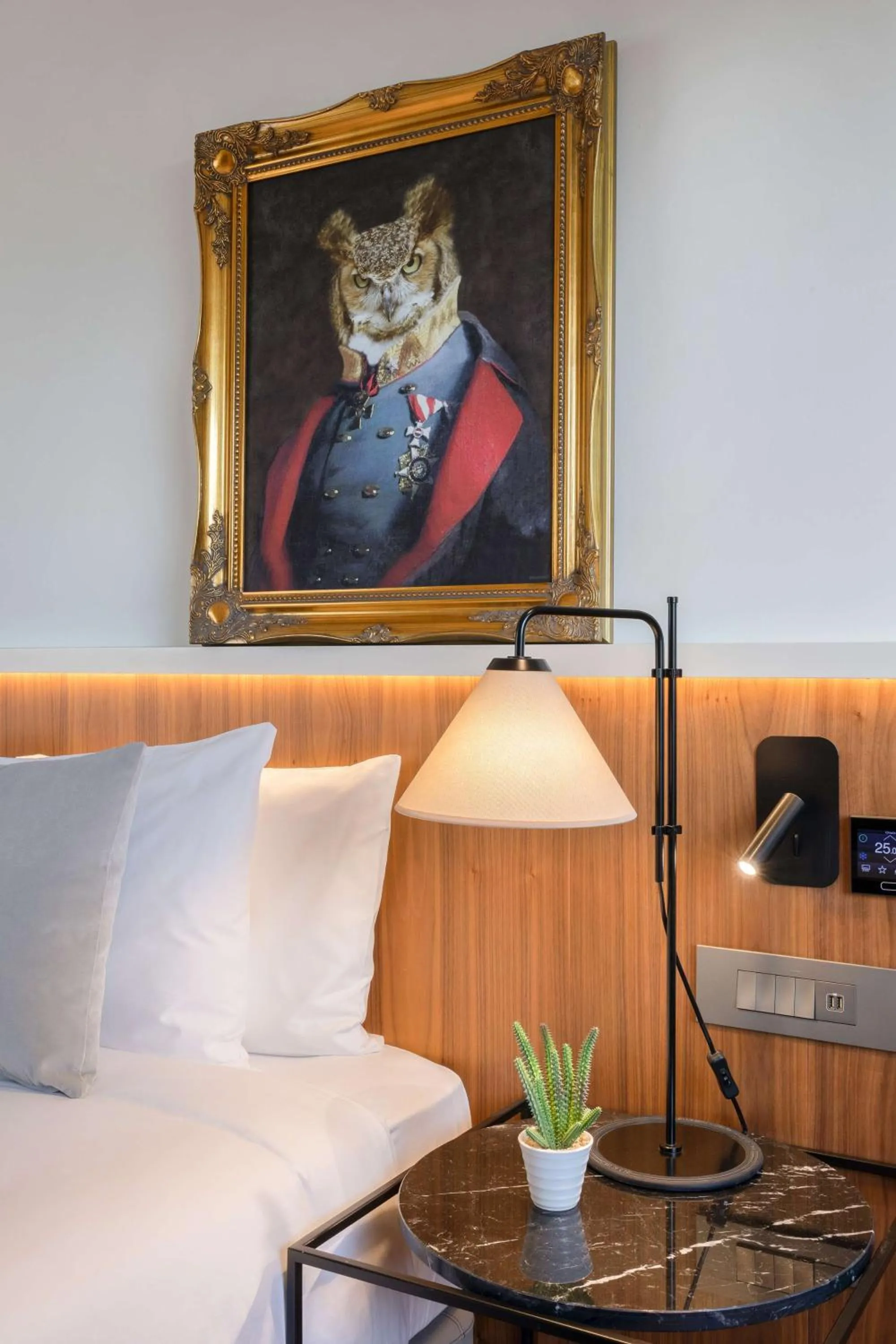 Photo of the whole room in The Level at Melia White House