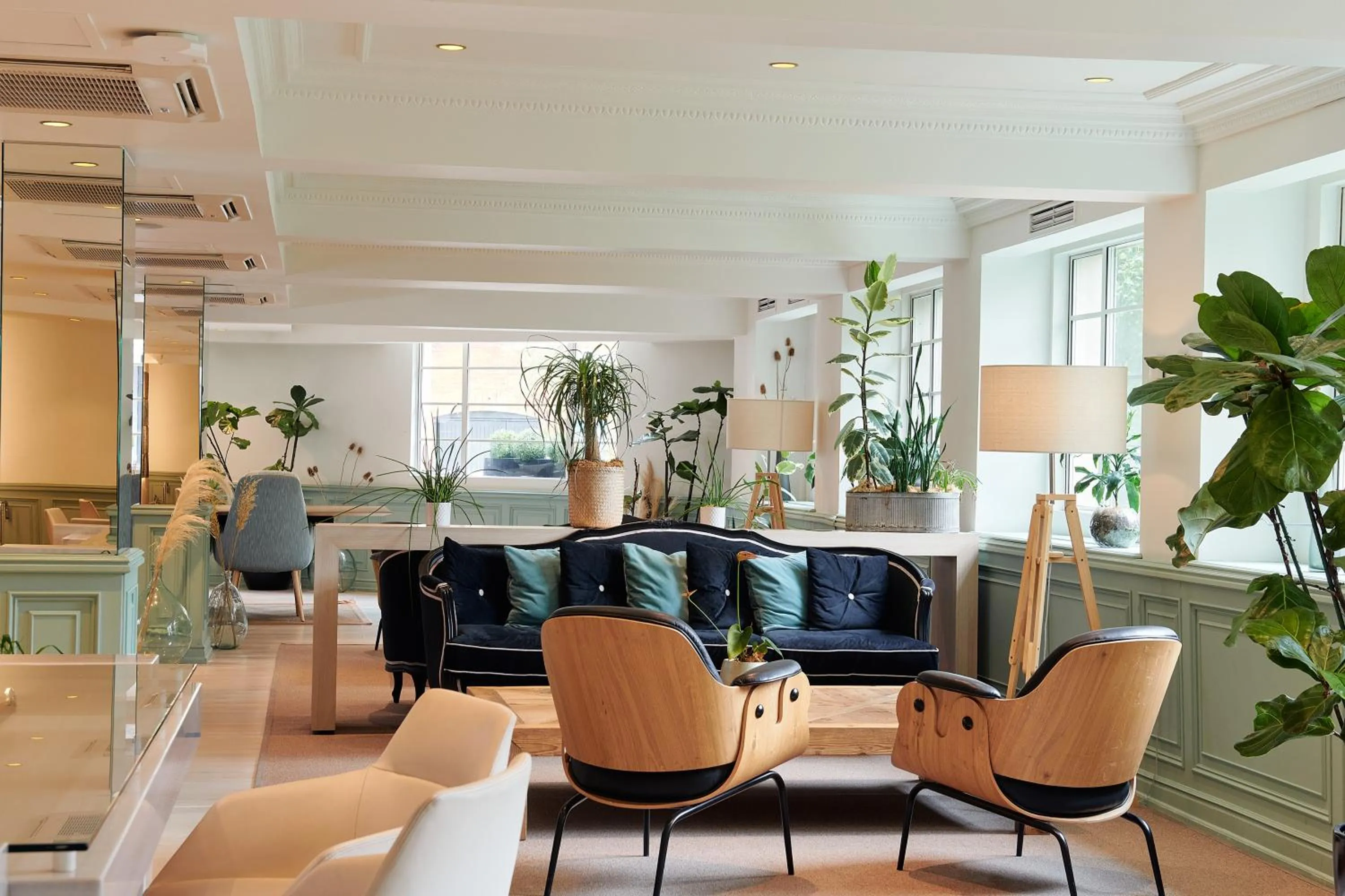 Living room in The Level at Melia White House