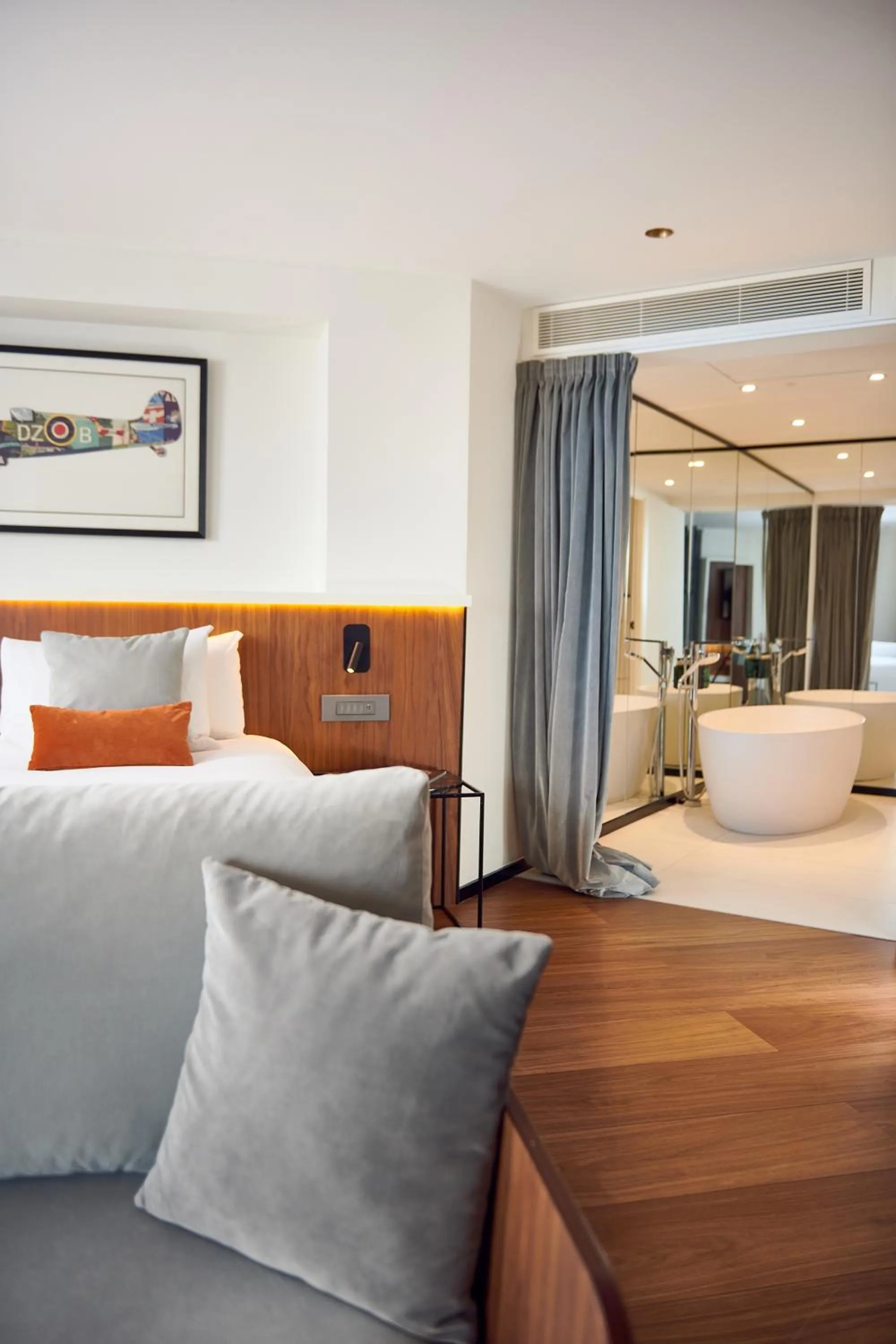 Bed in The Level at Melia White House