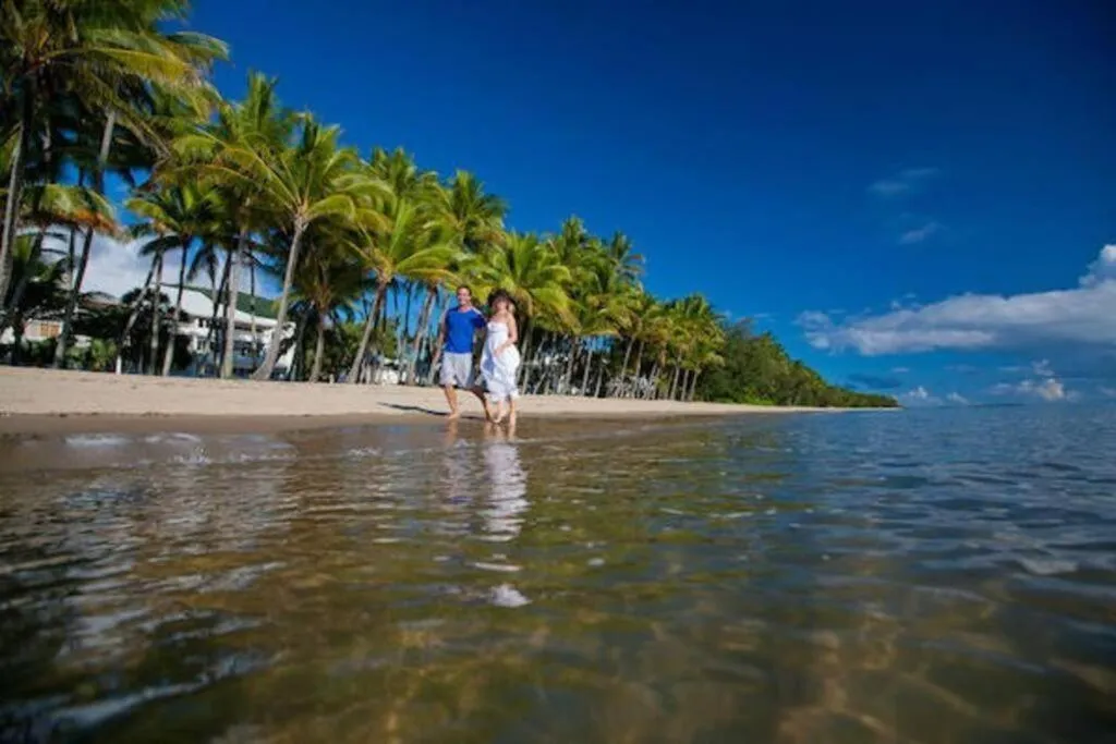 Palm Cove Studio Apartments