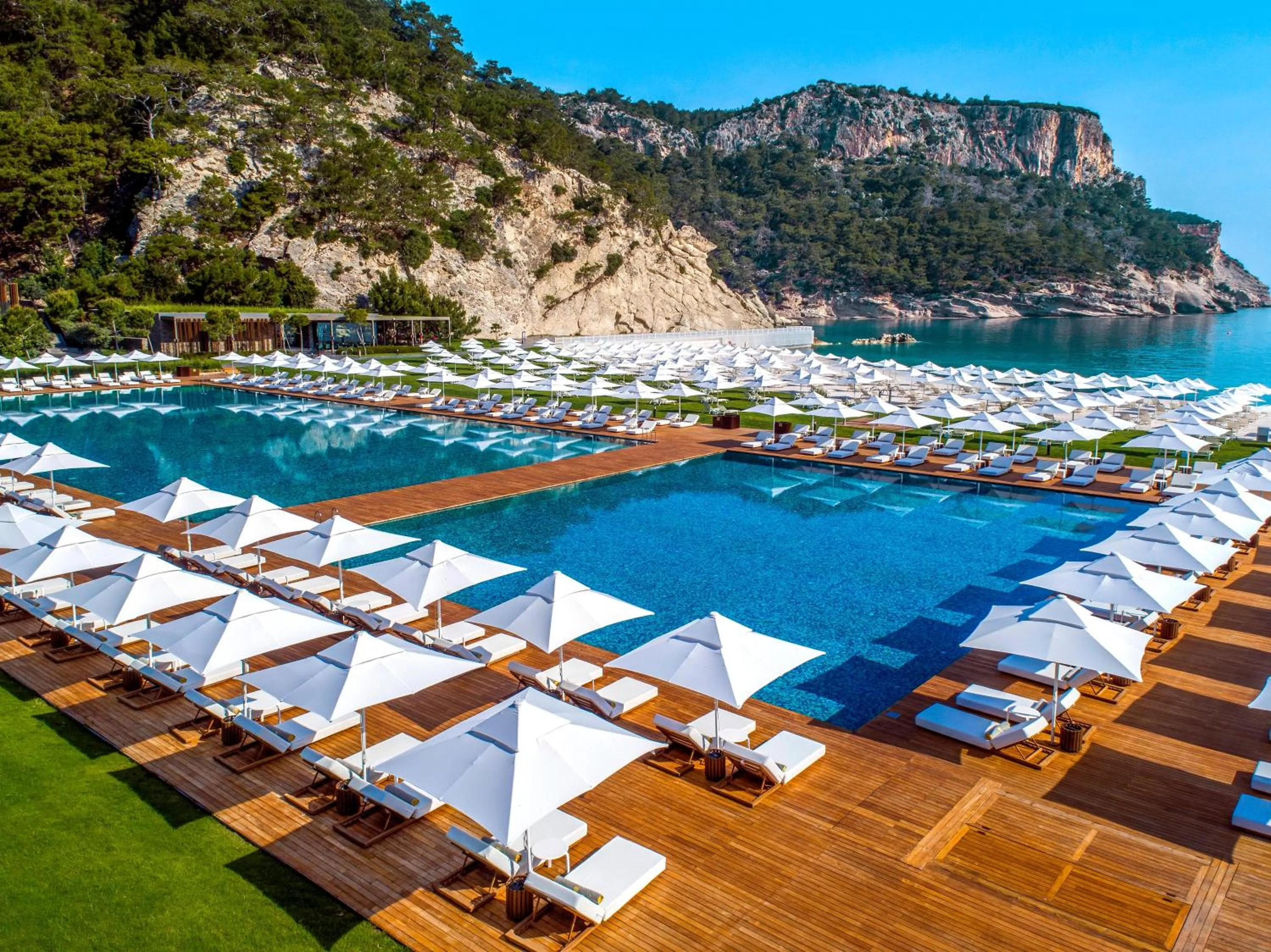 Swimming pool in Maxx Royal Kemer Resort