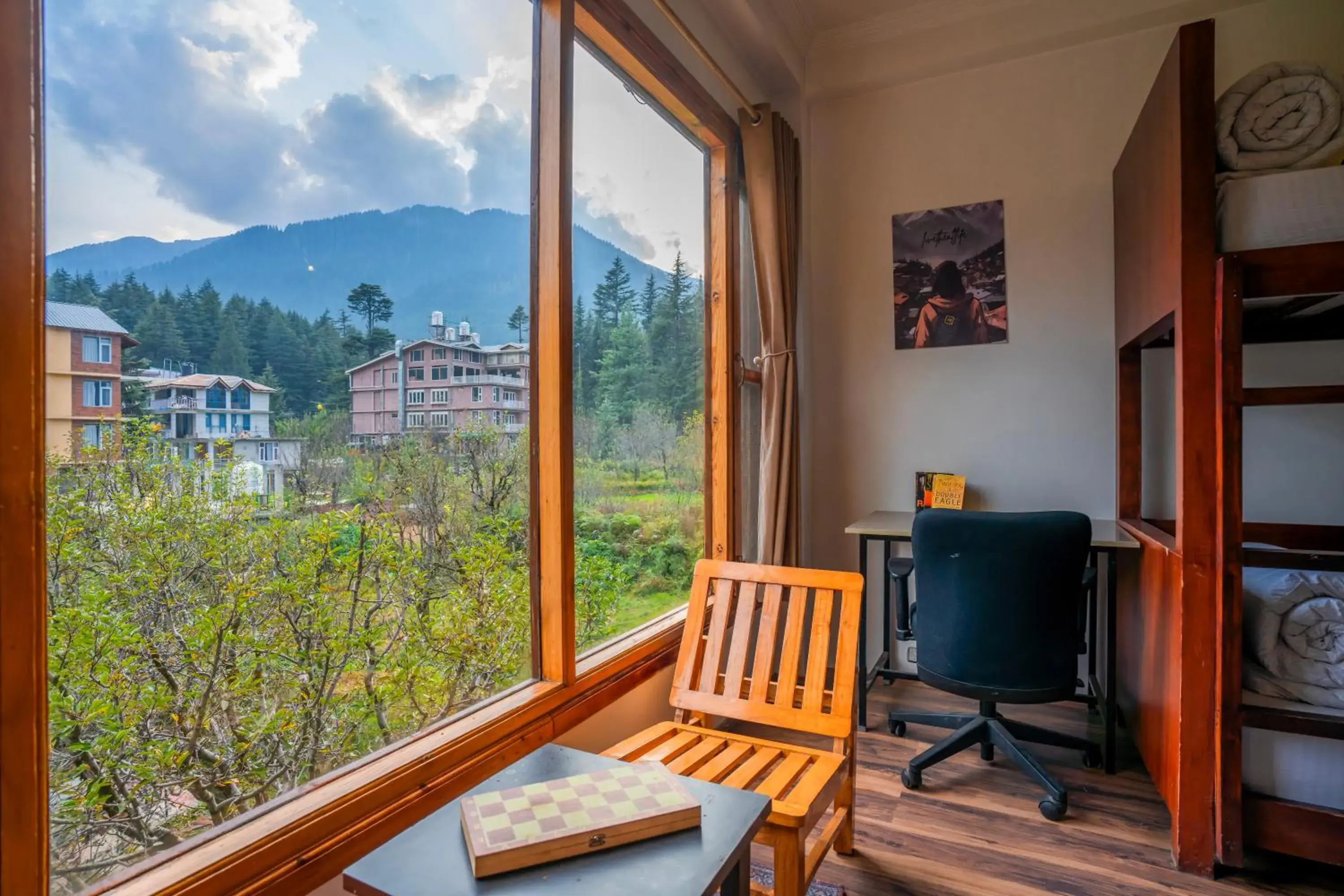 Bed in 4-Bed Mixed Dormitory Room in Alt Life Manali, Old Manali Bed in 4-Bed Mixed Dormitory Room in Alt Life Manali, Old Manali