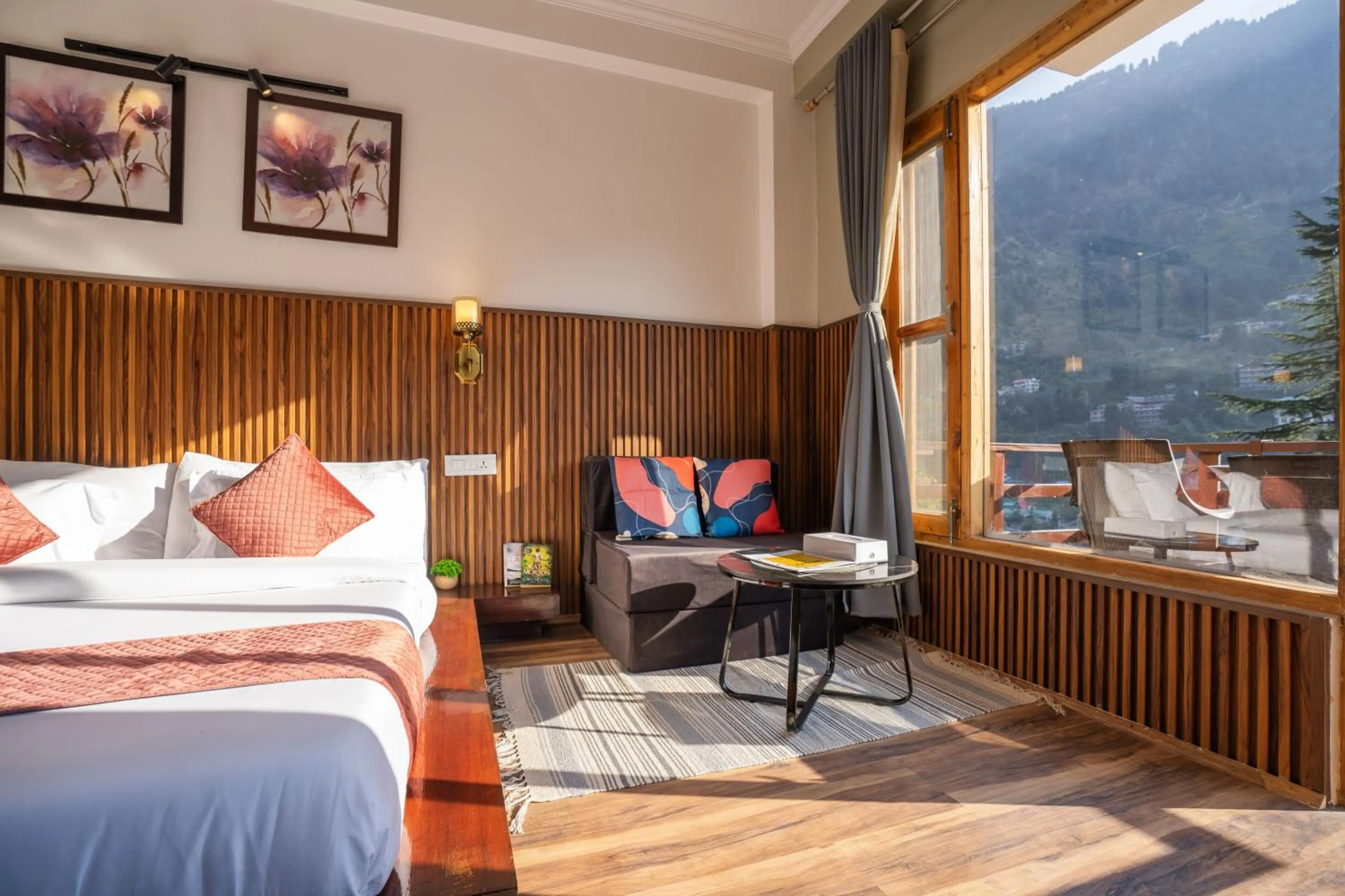 Bed in Alt Life Manali, Old Manali