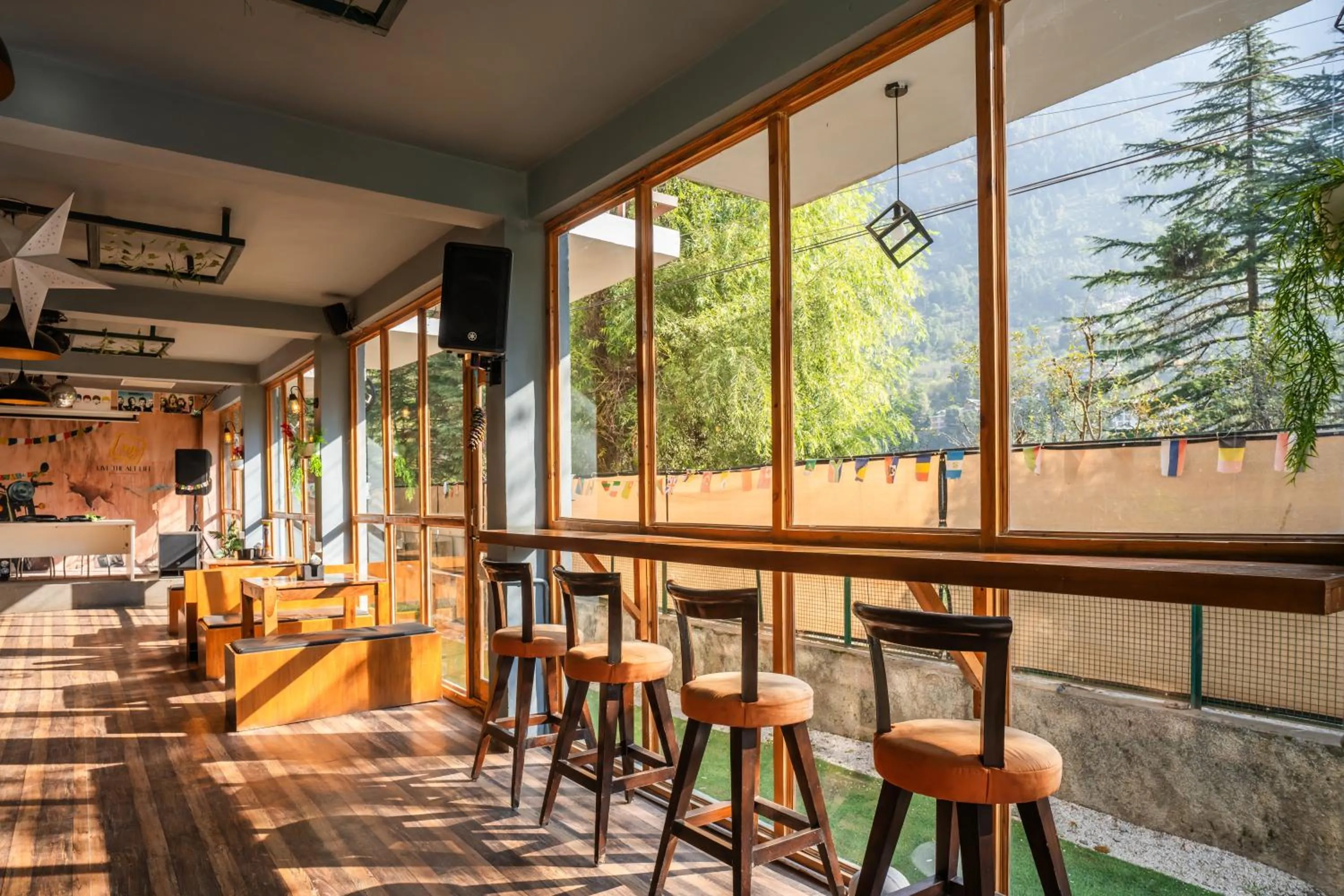 Restaurant/places to eat in Alt Life Manali, Old Manali