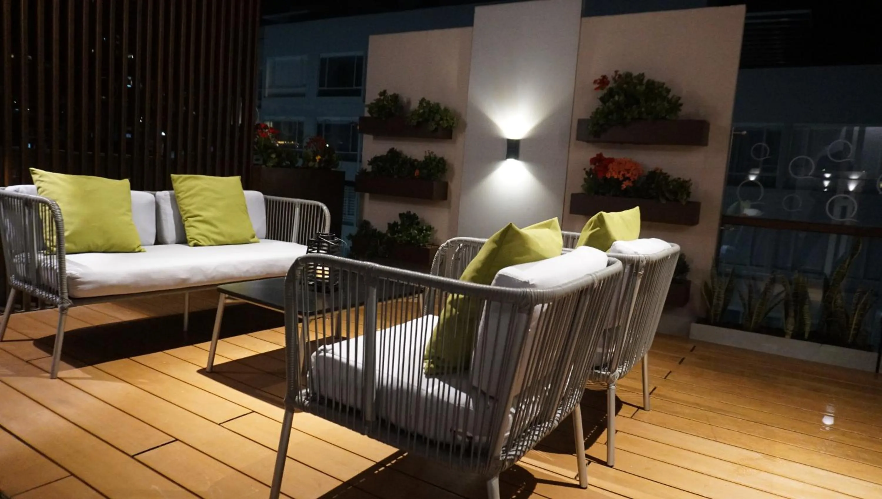 Balcony/Terrace in Quo Quality Hotel