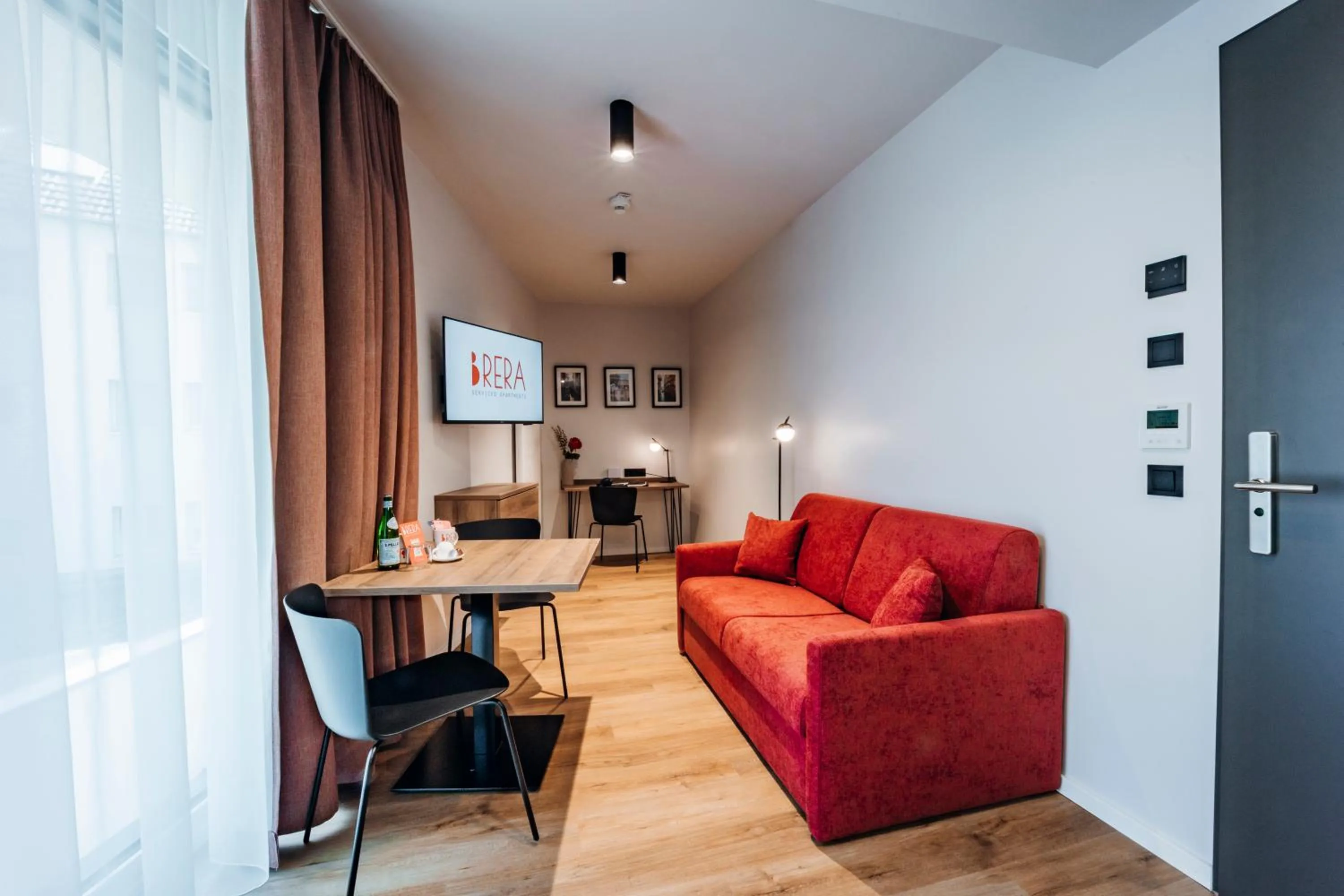 TV and multimedia in Brera Serviced Apartments Böblingen Sindelfingen