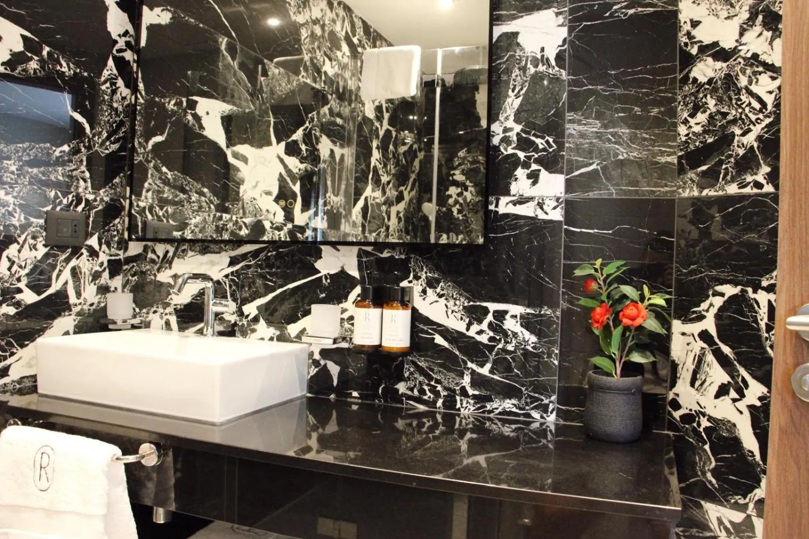 Bathroom in Royale Sainte Hélène Boutique Hotel