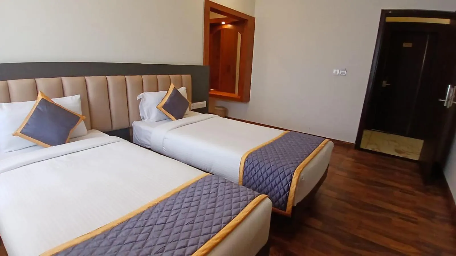 Bed in PPH Living Rajathagiri Palace Premium Rooms
