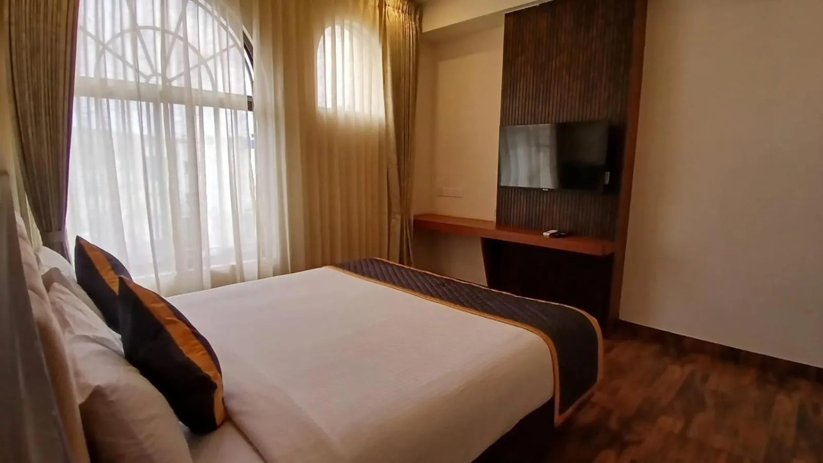 Bed in PPH Living Rajathagiri Palace Premium Rooms