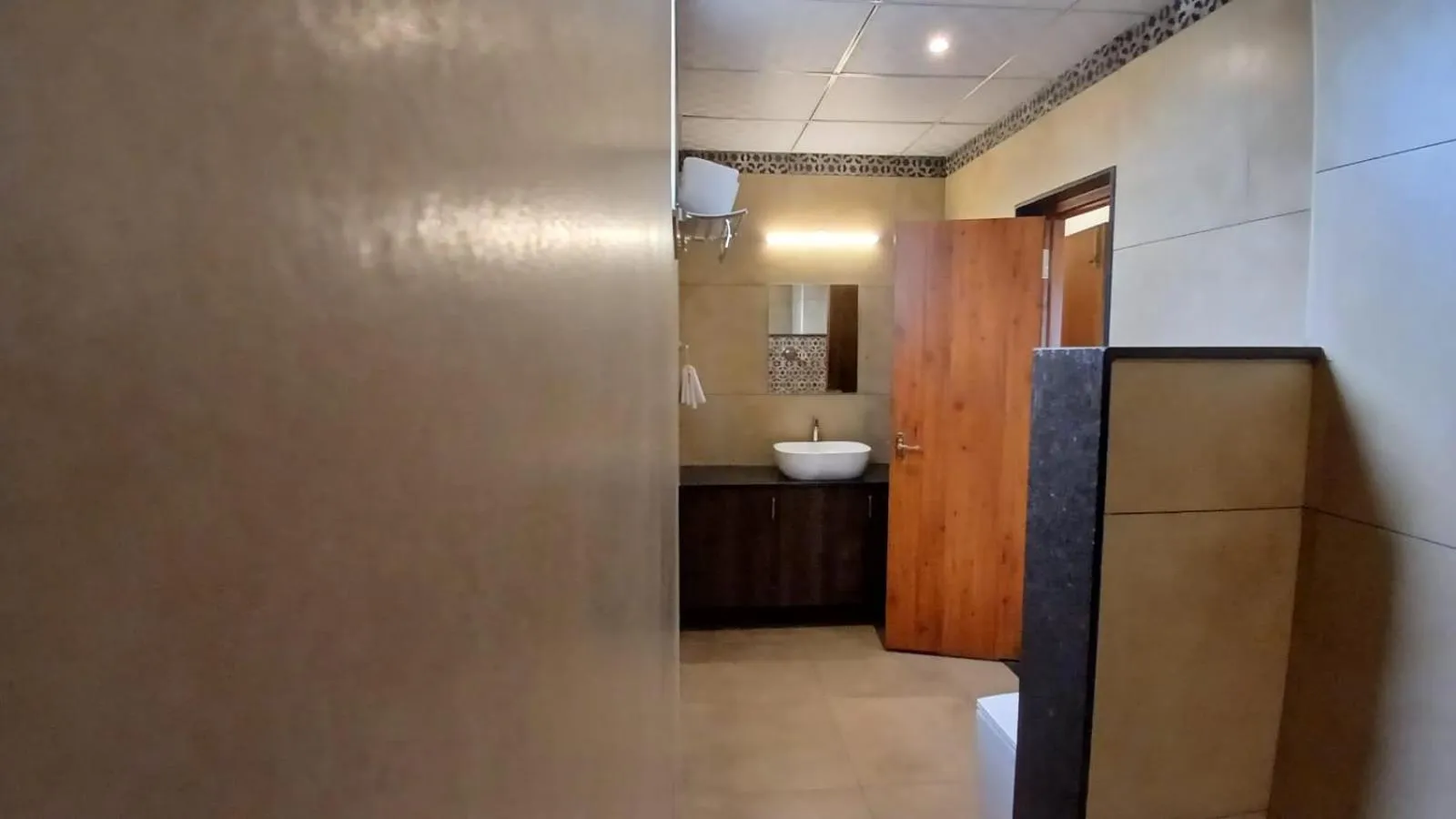 Bathroom, Bed in PPH Living Rajathagiri Palace Premium Rooms