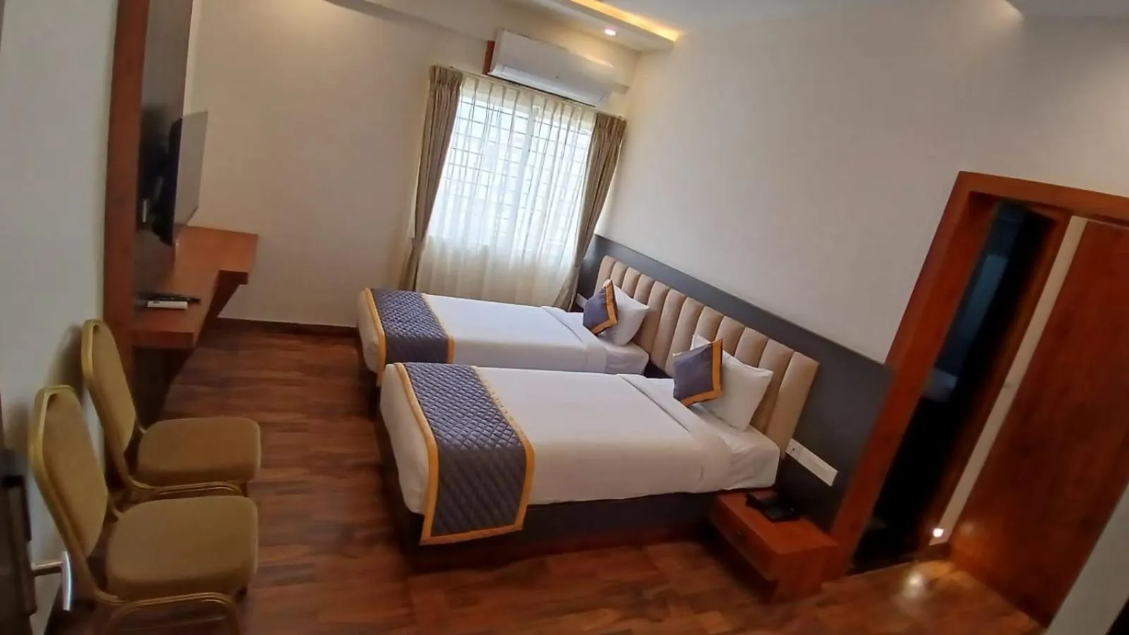 Bed in PPH Living Rajathagiri Palace Premium Rooms