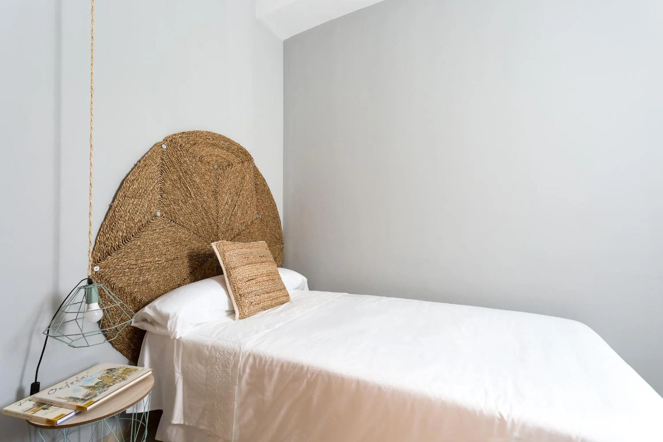 Bedroom, Bed in Apartamentos Diaber San Leandro