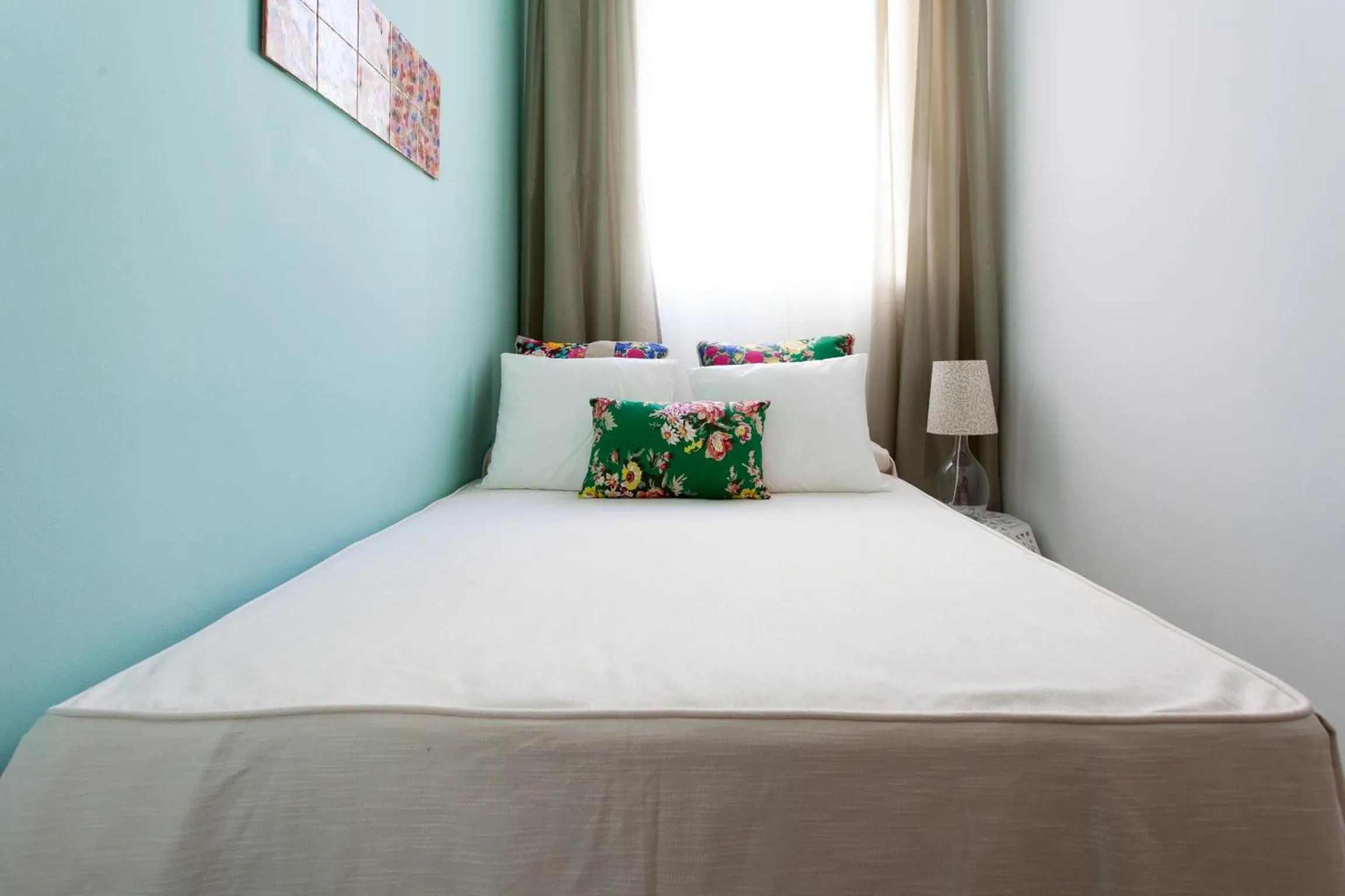 Bedroom, Bed in Apartamentos Diaber San Leandro