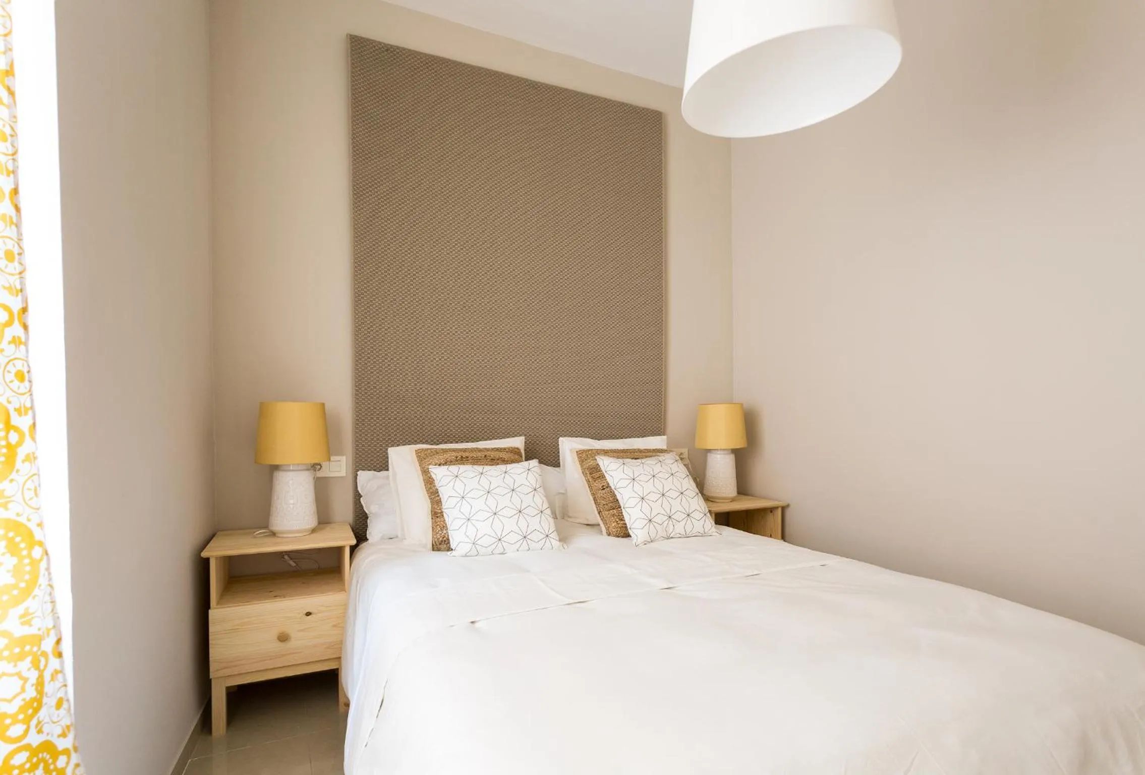 Bed in Apartamentos Diaber San Leandro