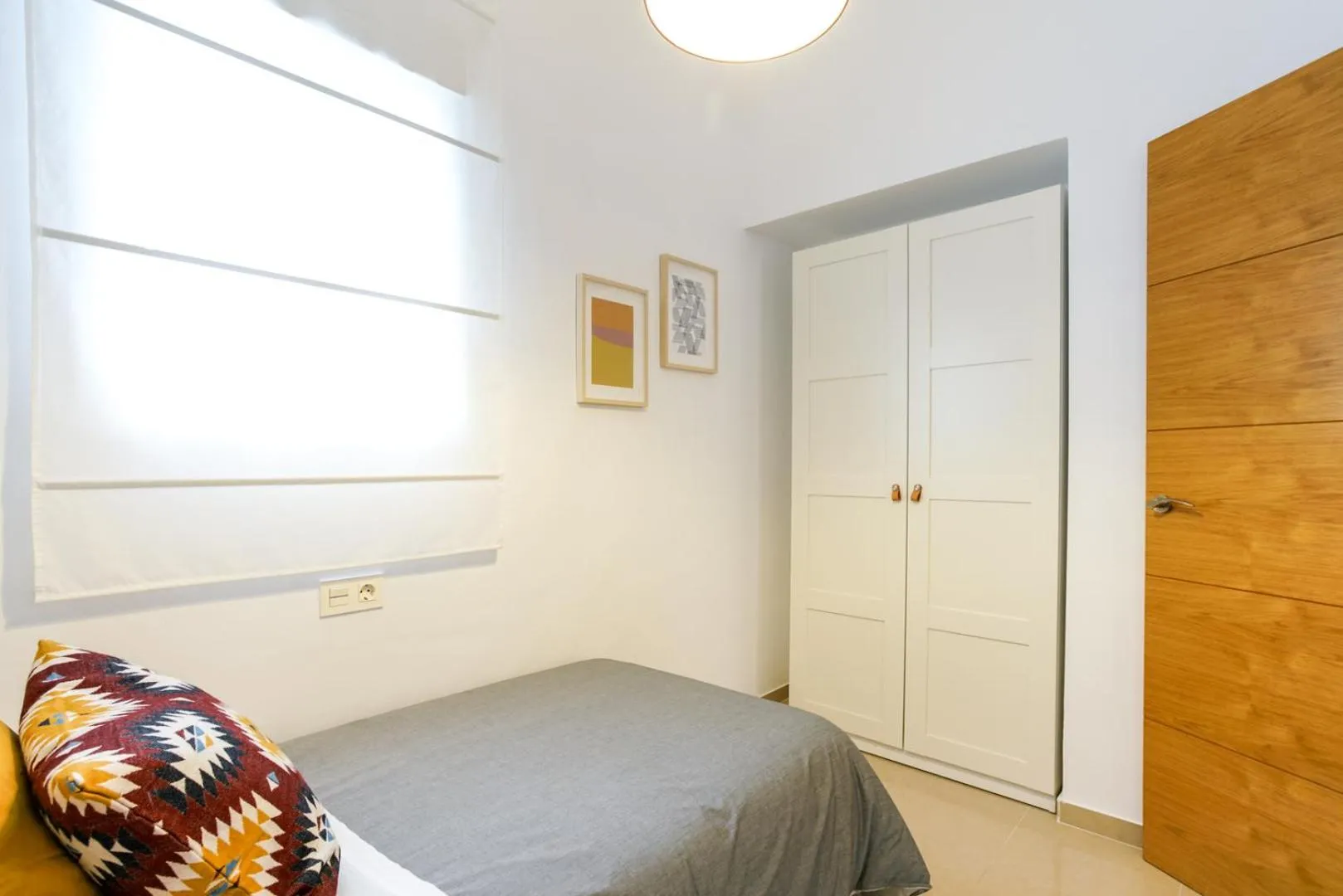 Bedroom, Bed in Apartamentos Diaber San Leandro