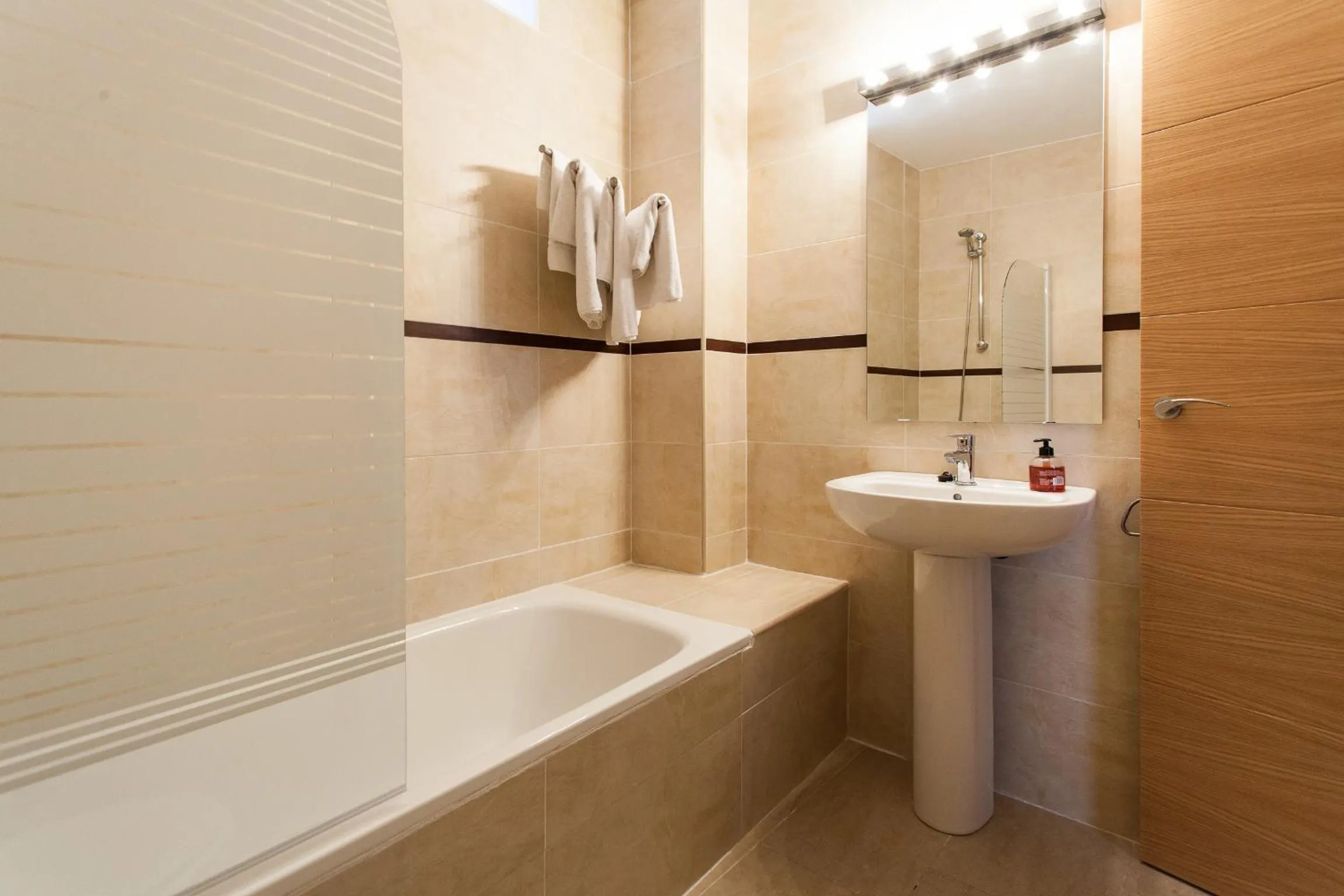 Bathroom in Apartamentos Diaber San Leandro