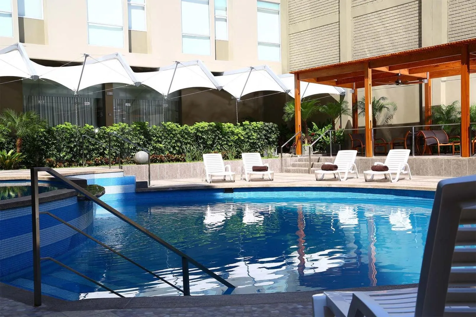 Swimming pool in Casa Andina Select Pucallpa