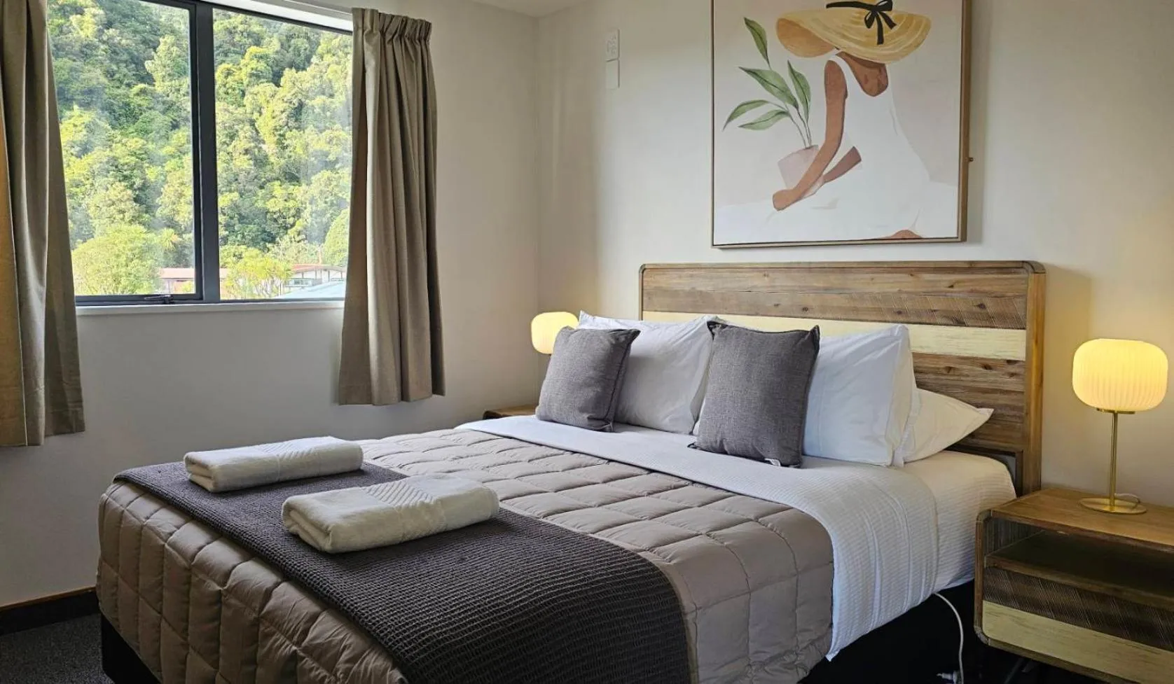 Bed in Wild Kea Lodge Franz Josef