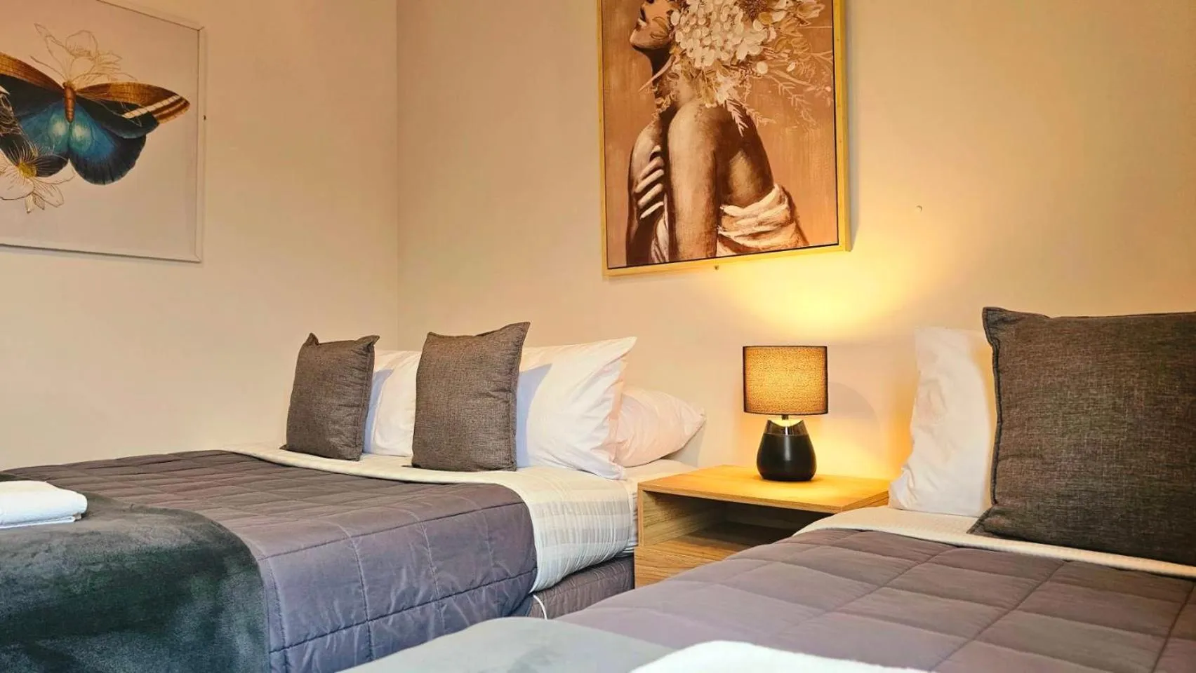 Bed in Wild Kea Lodge Franz Josef