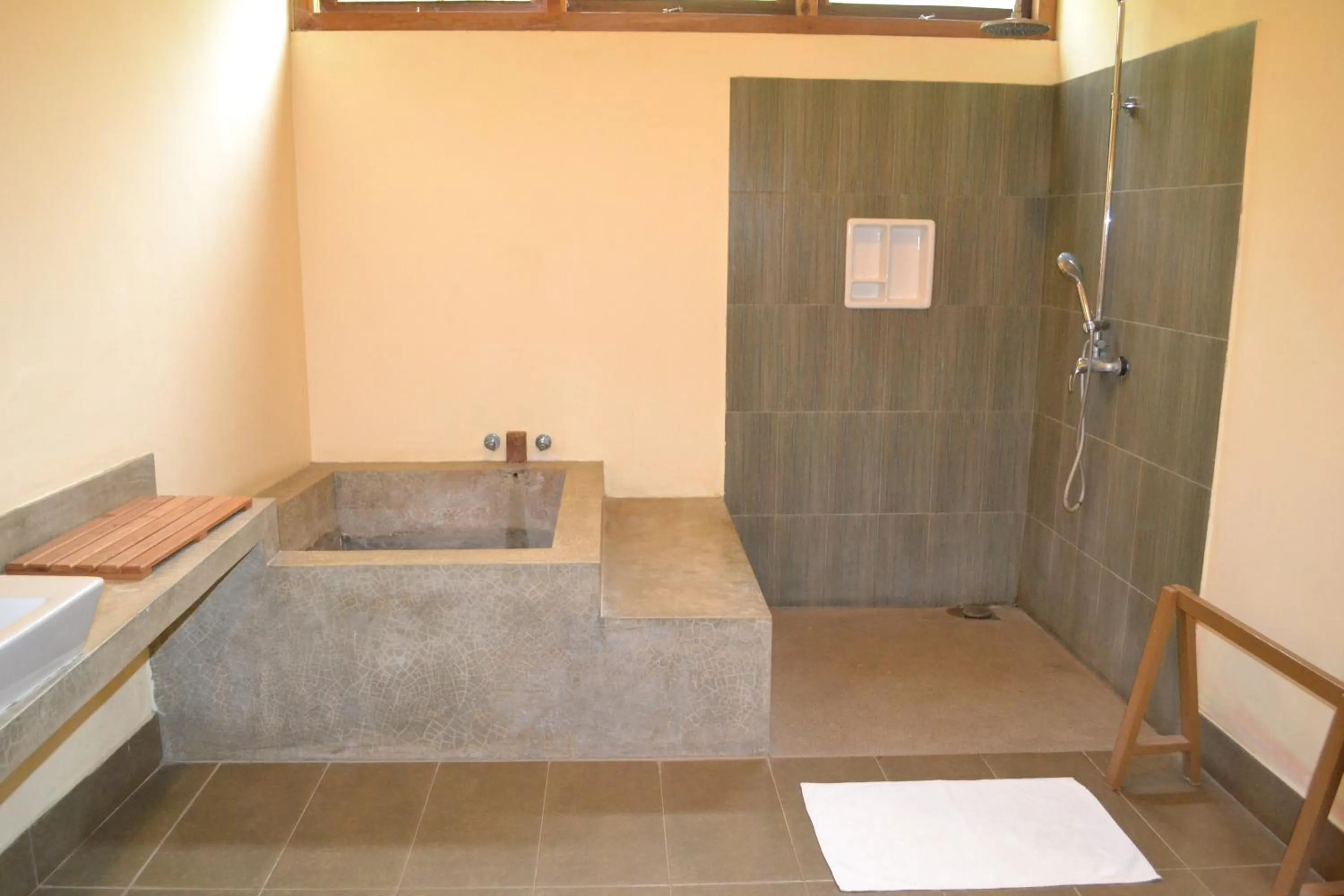 Bathroom in Giman Free Beach Resort Pasikuda