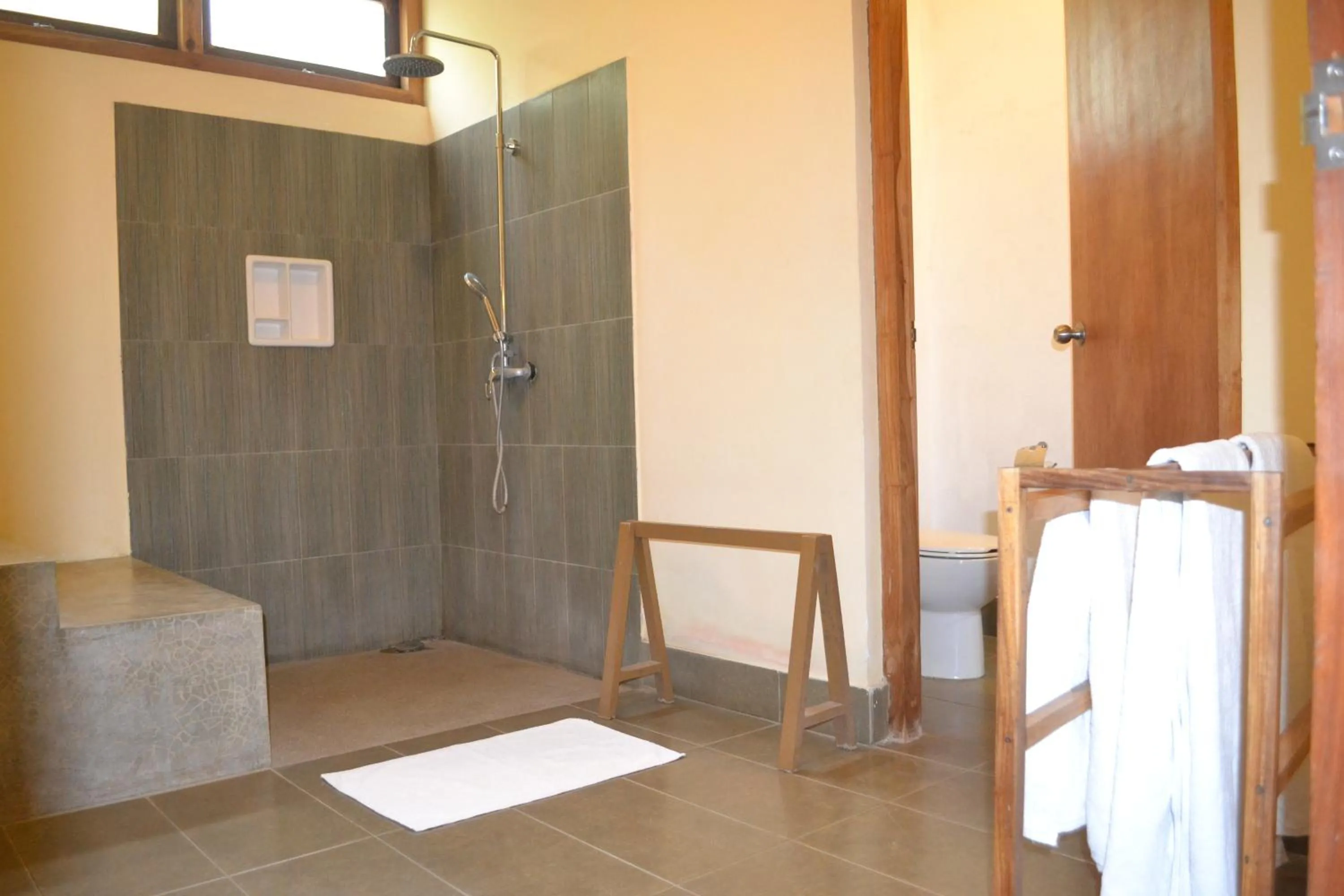 Bathroom in Giman Free Beach Resort Pasikuda