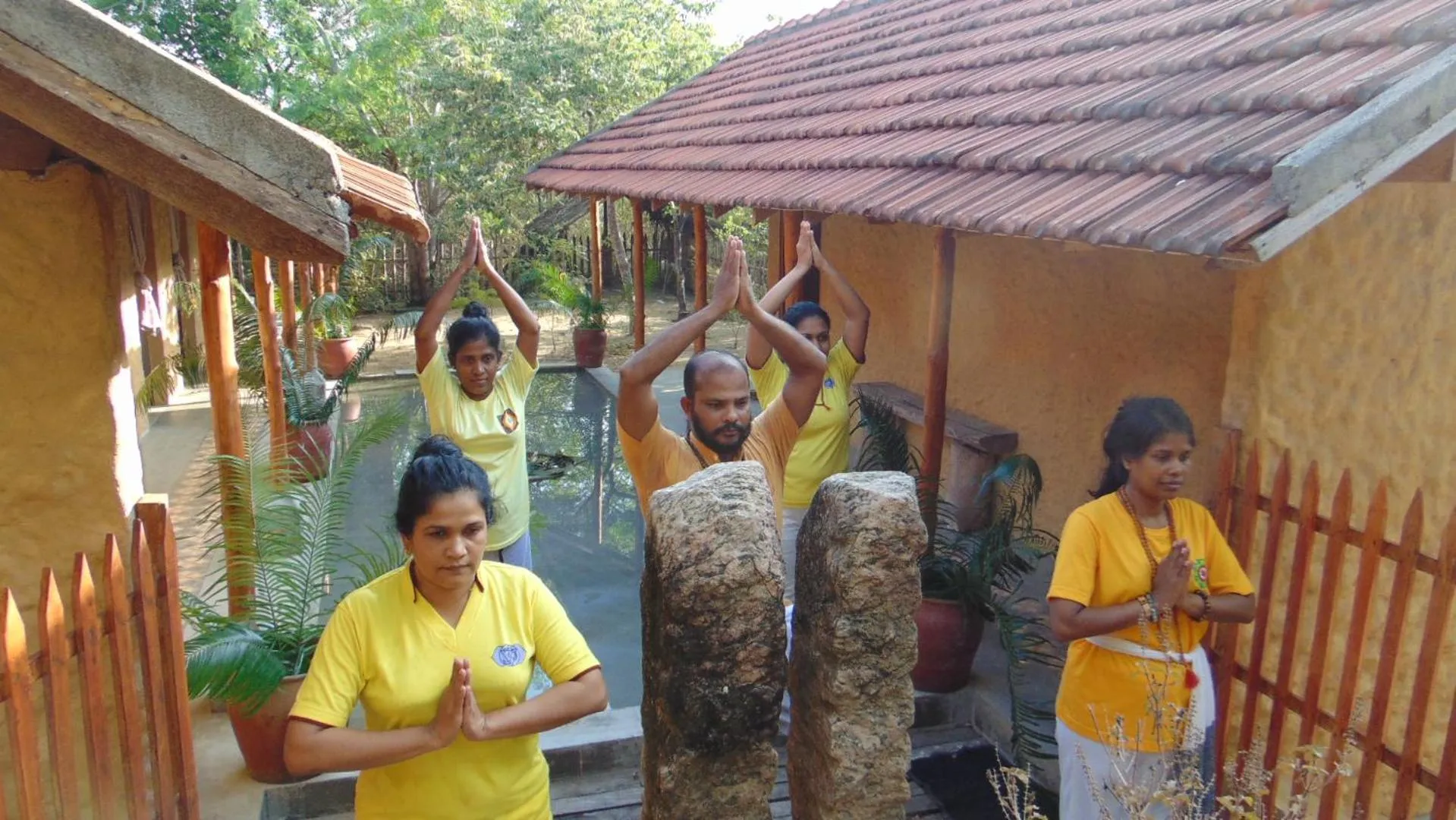 Giman Free Beach Resort Pasikuda