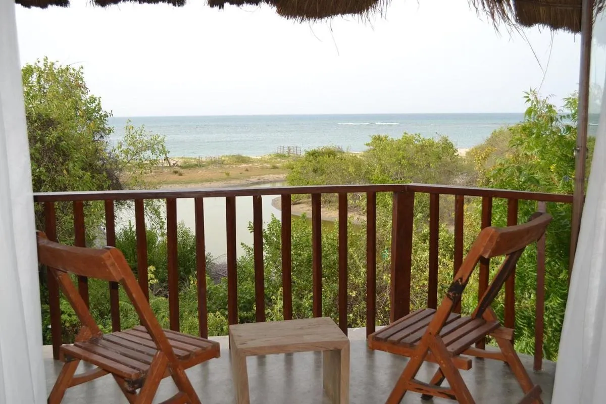 Giman Free Beach Resort Pasikuda