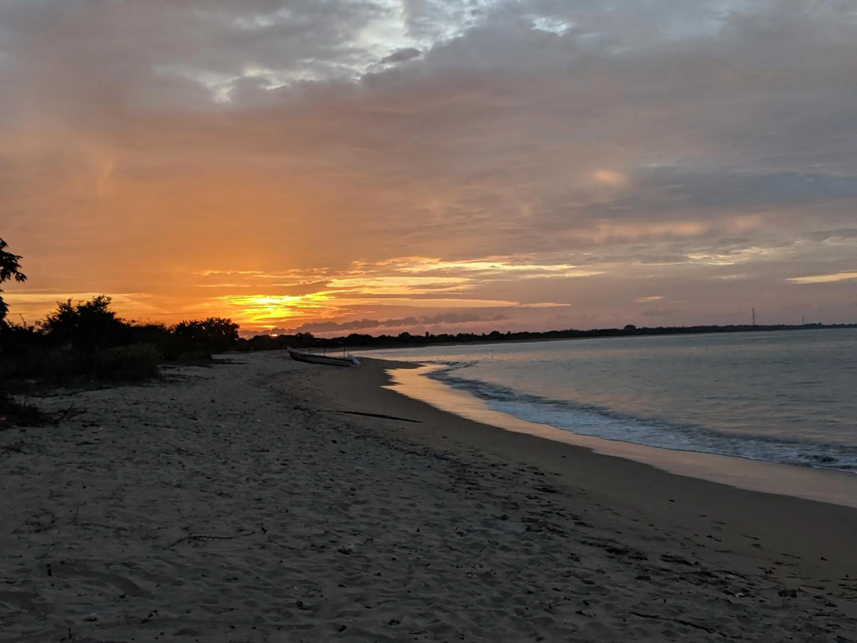 Giman Free Beach Resort Pasikuda