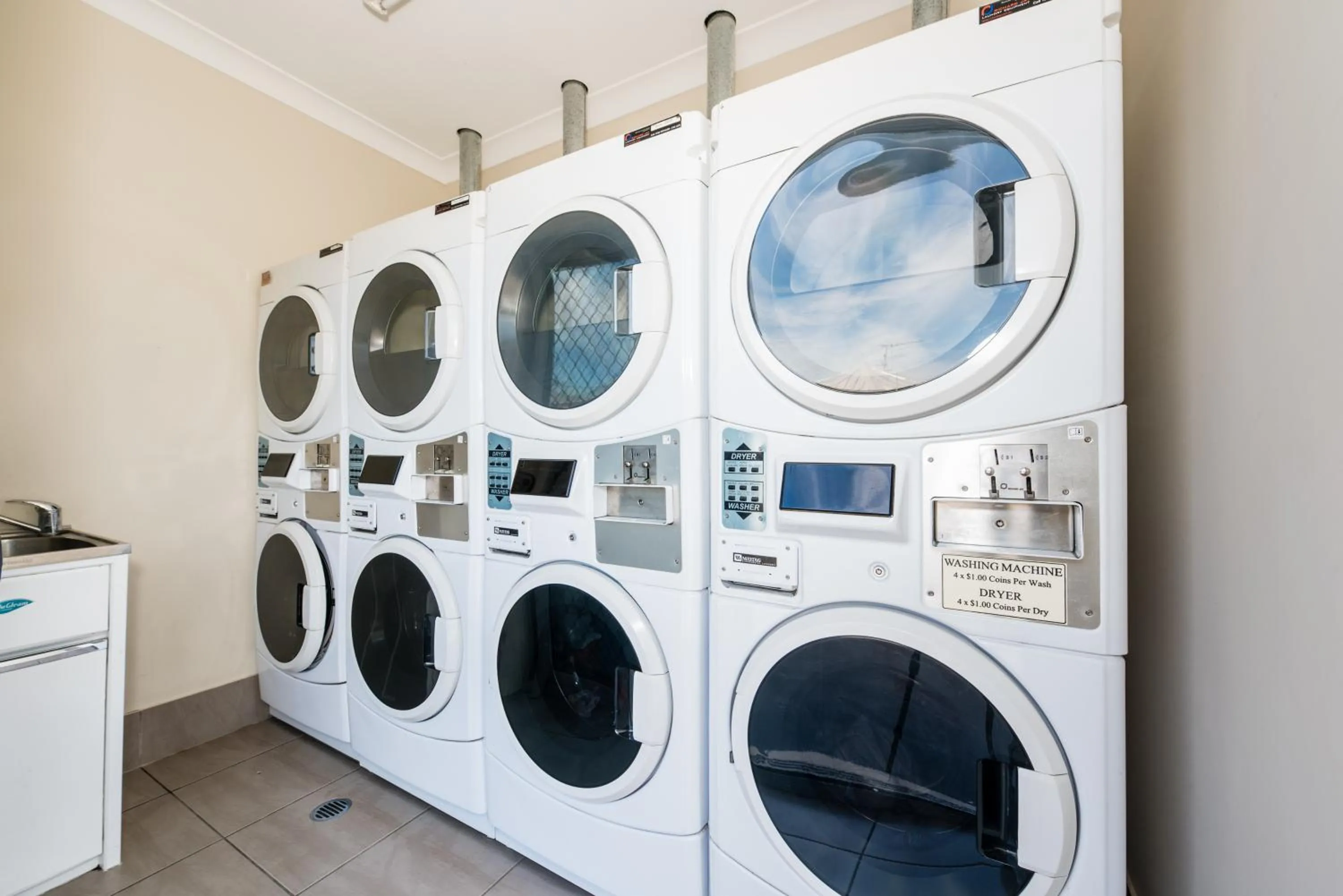 On site in Athena Studio Units