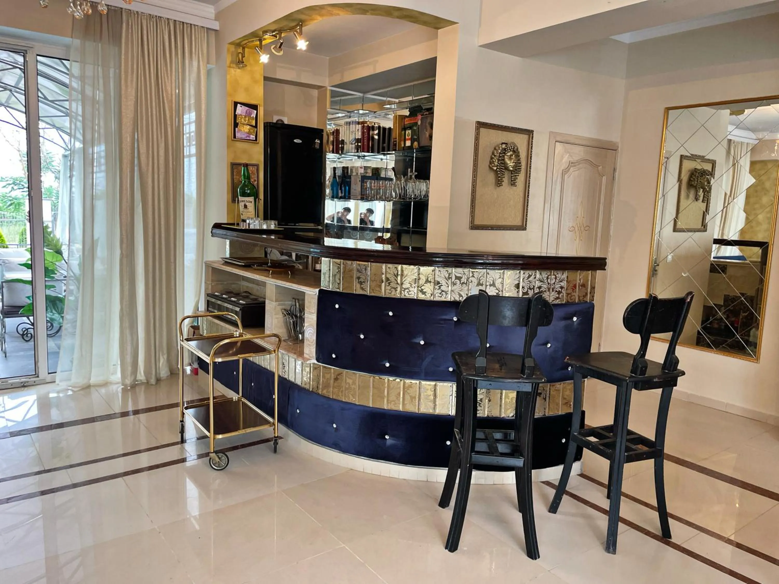 Lounge or bar in Diamond Hotel