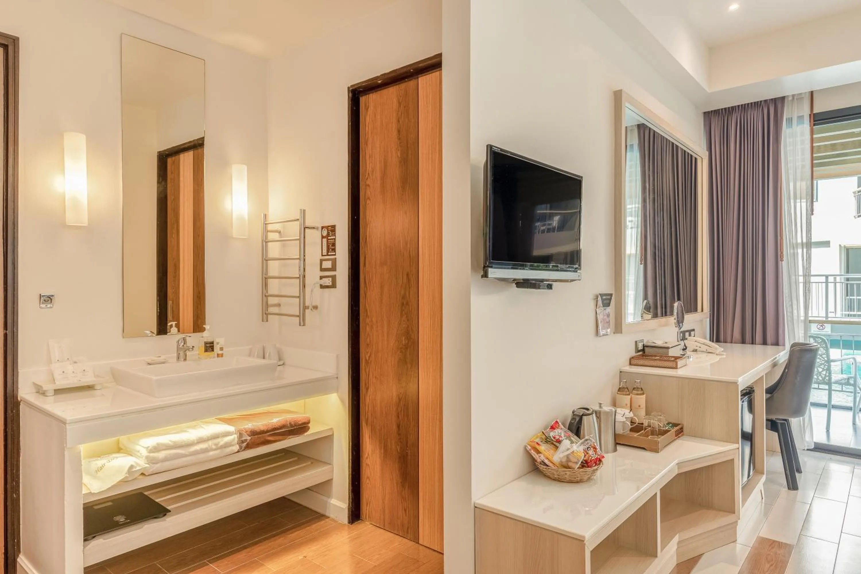 TV and multimedia, Bed in Sand Dunes Chaolao Beach Resort