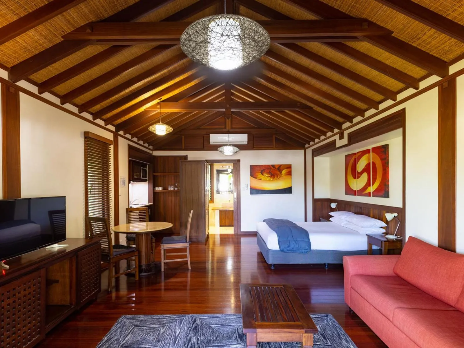 Bed in NRMA Airlie Beach Holiday Park