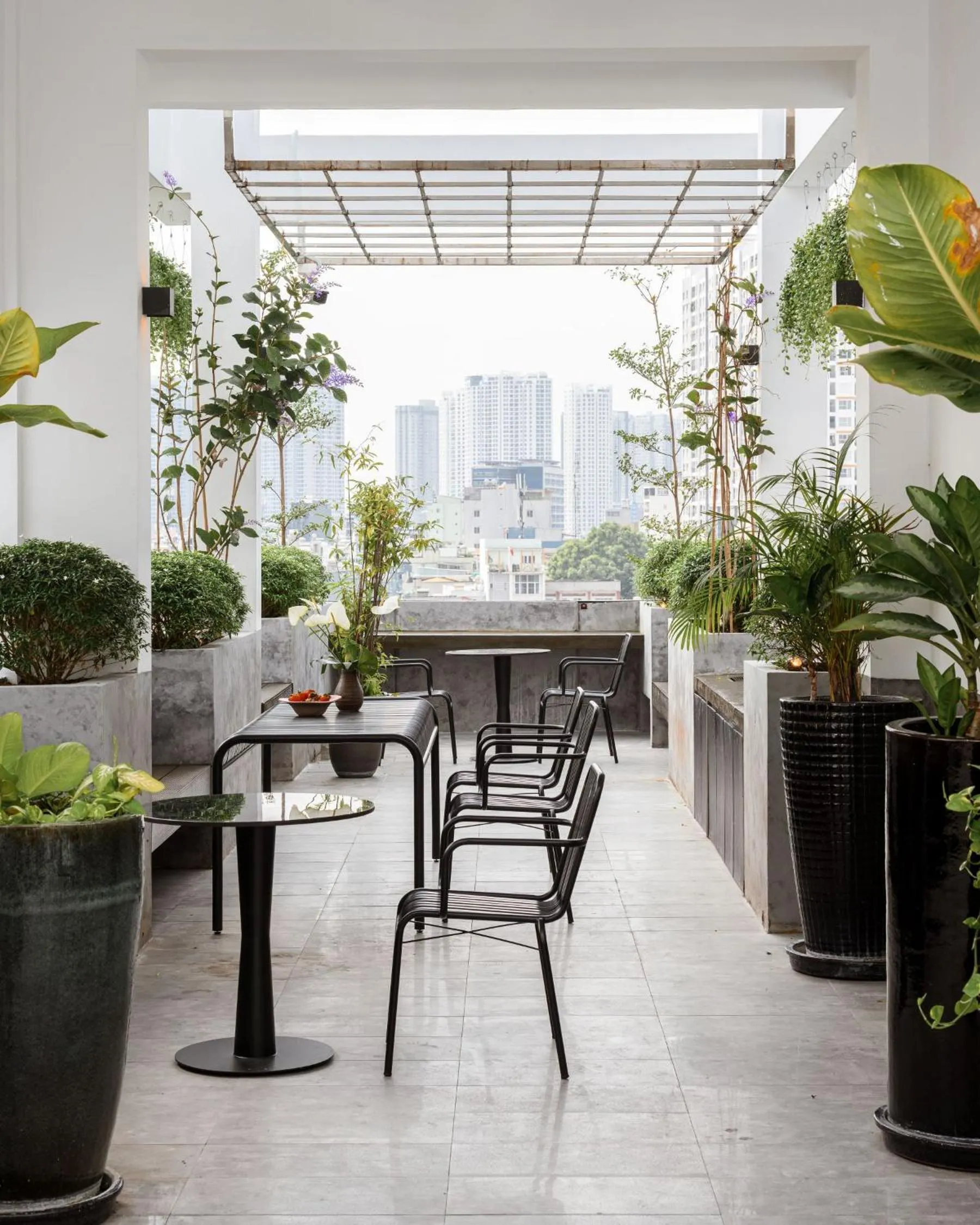 Property building in Express by M Village Võ Văn Kiệt