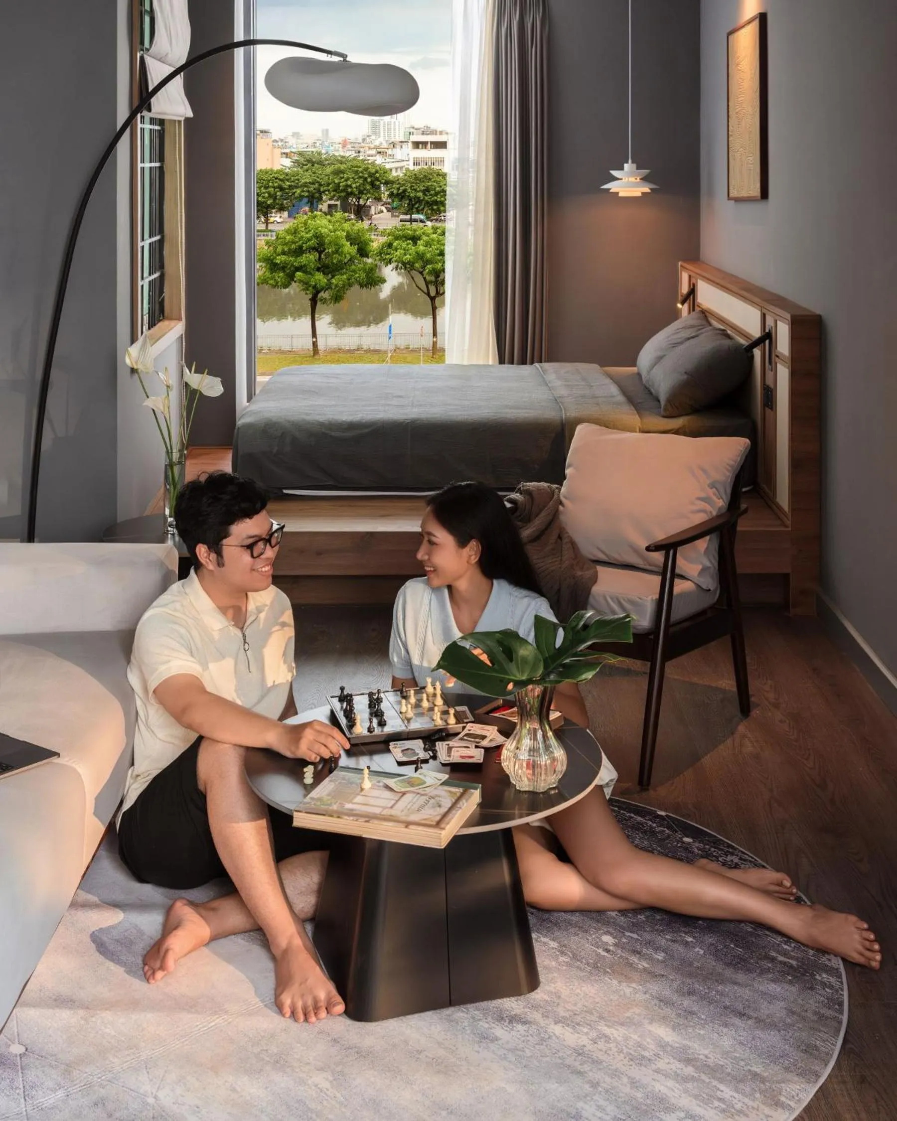 People in Express by M Village Võ Văn Kiệt