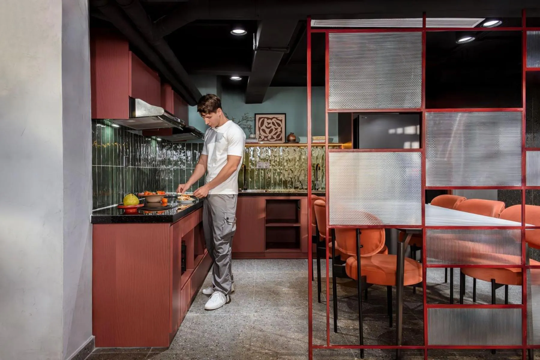 Communal kitchen in Express by M Village Võ Văn Kiệt