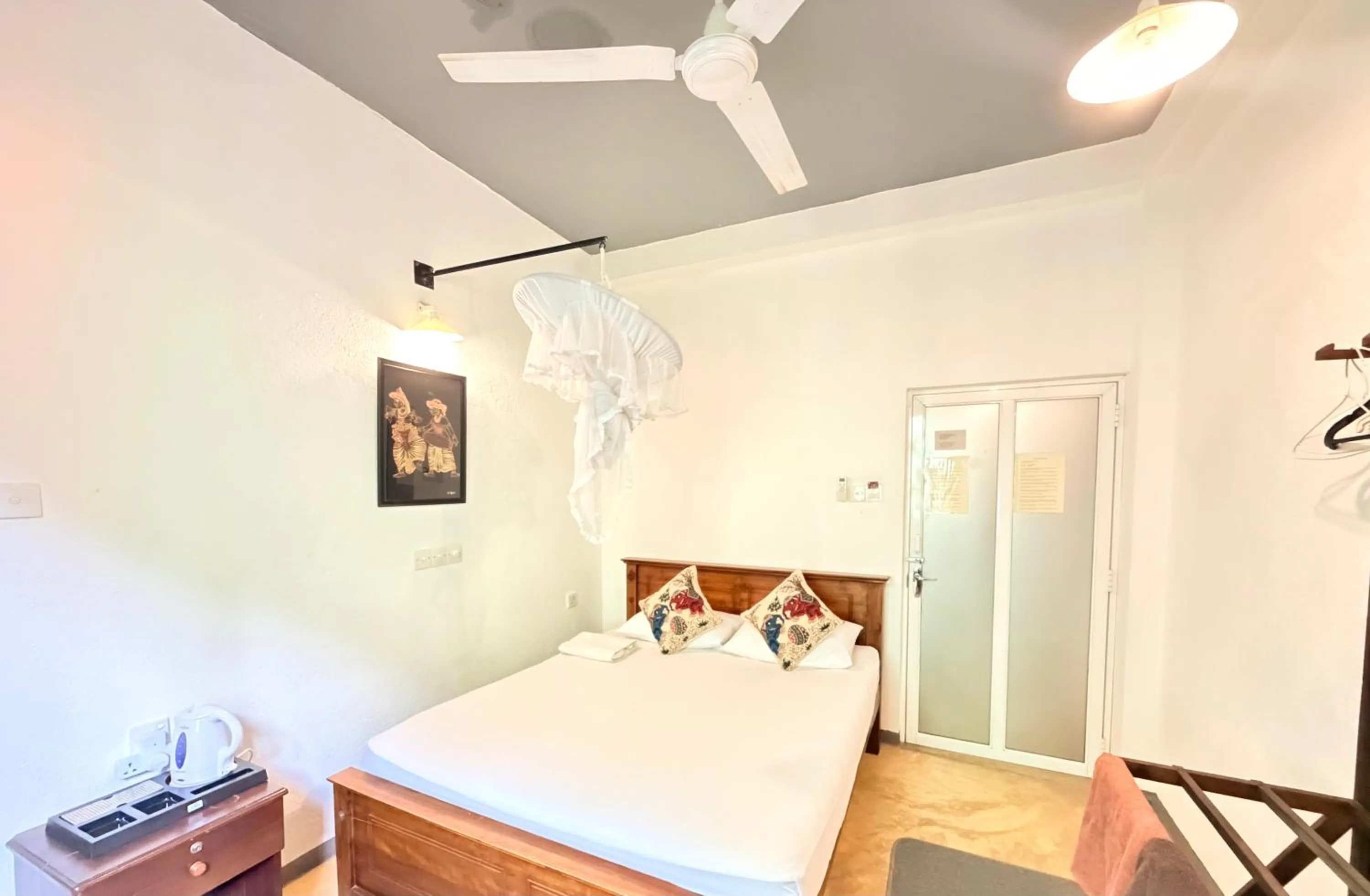 Bed in Holiday Inn Unawatuna