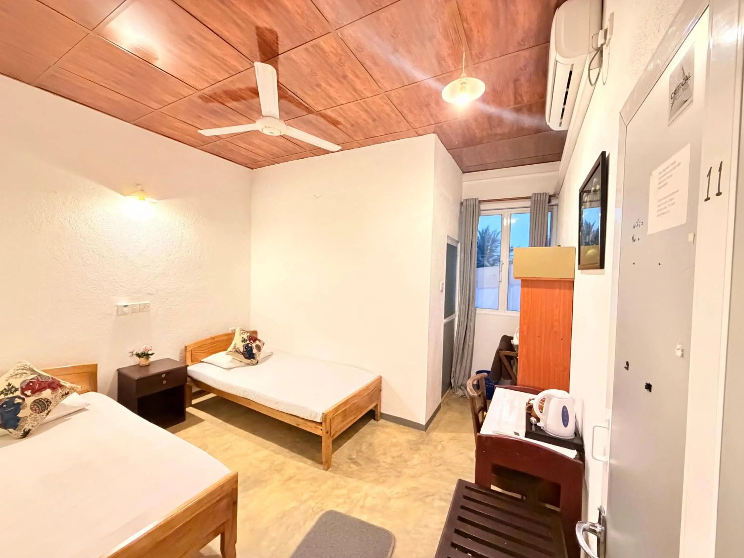 Bed in Holiday Inn Unawatuna