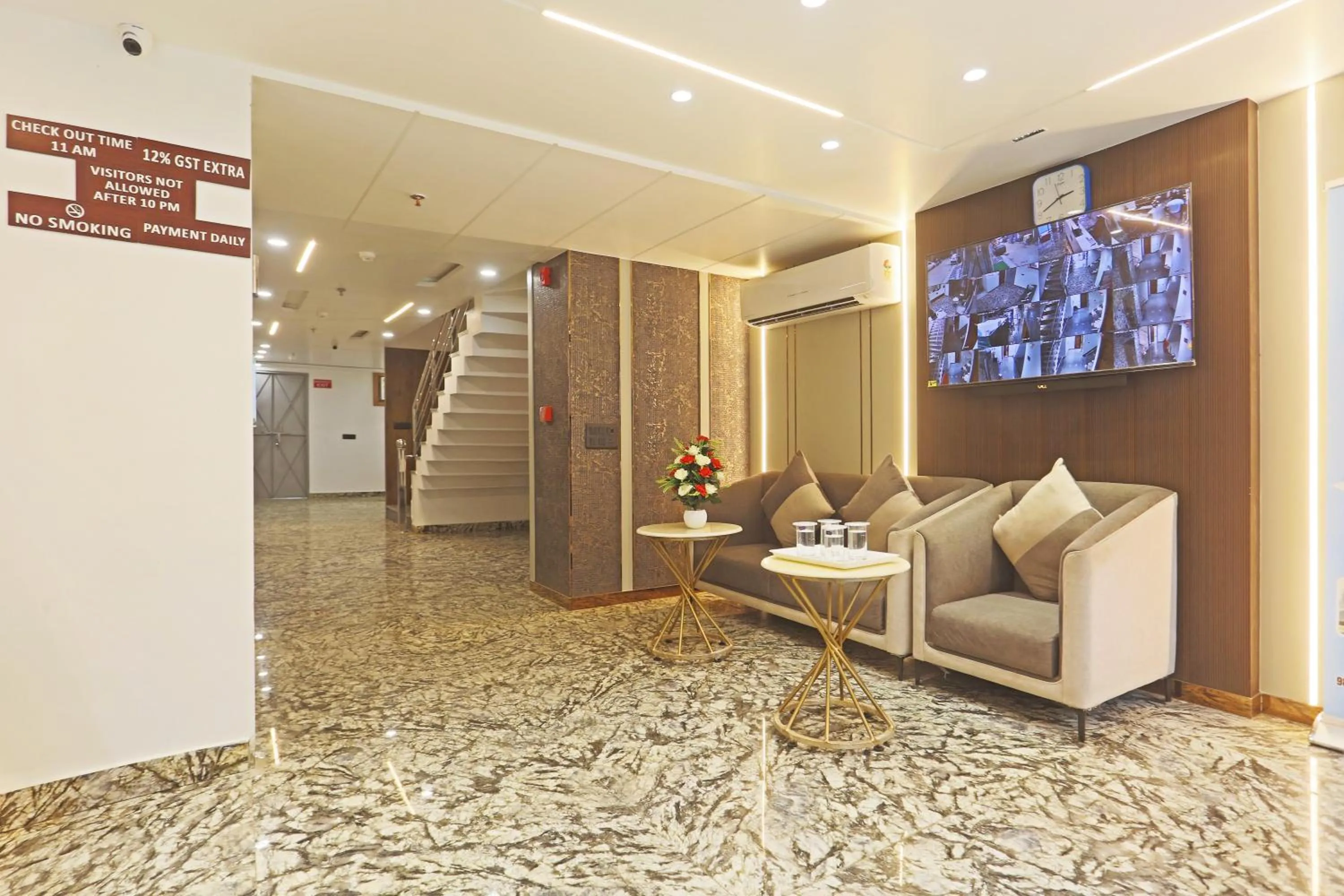 TV and multimedia in Hotel Mehul International -Near New Delhi Railway Station, Paharganj & Connaught Place