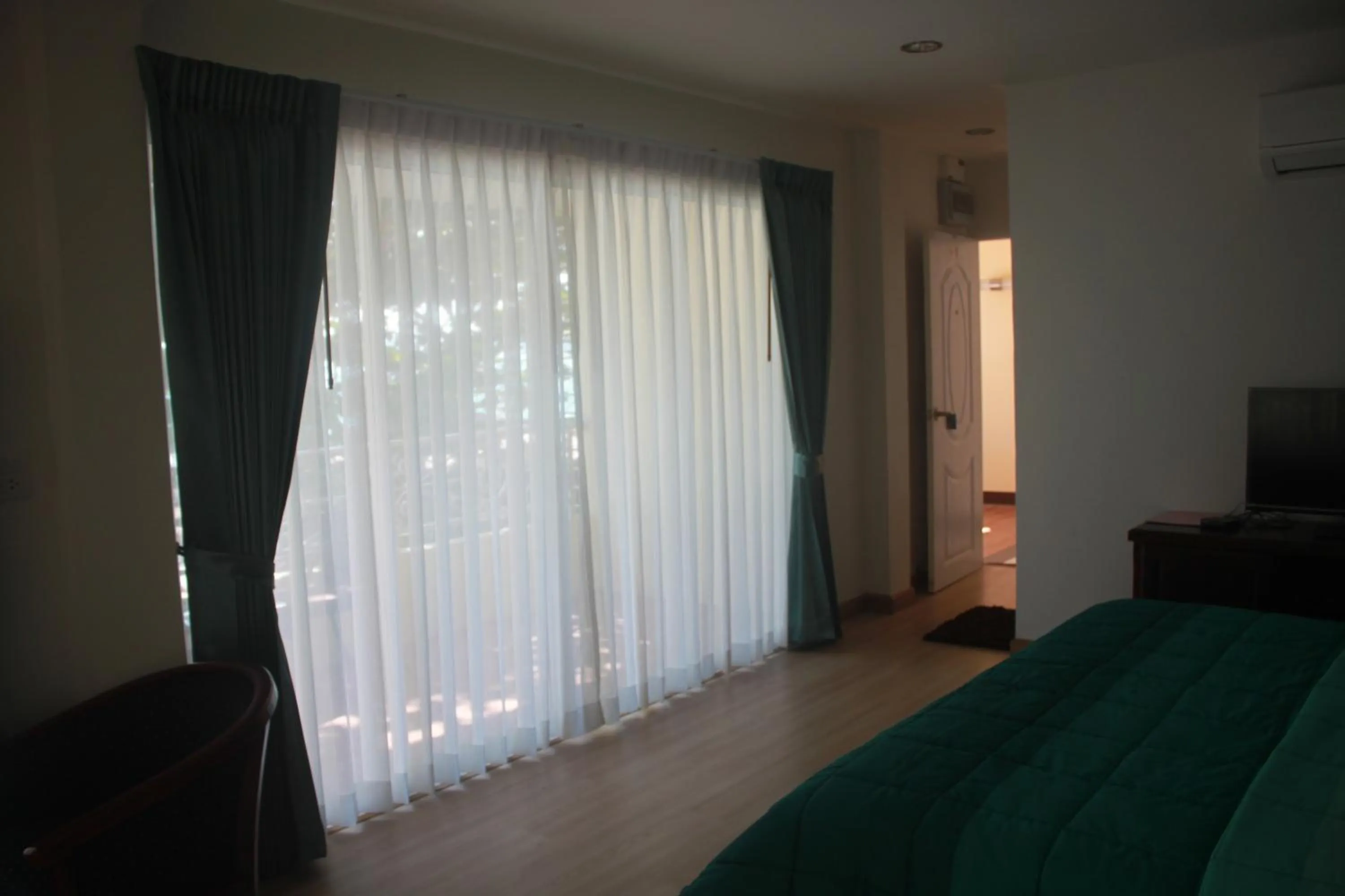 Day, Bed in Nong Nuey Rooms