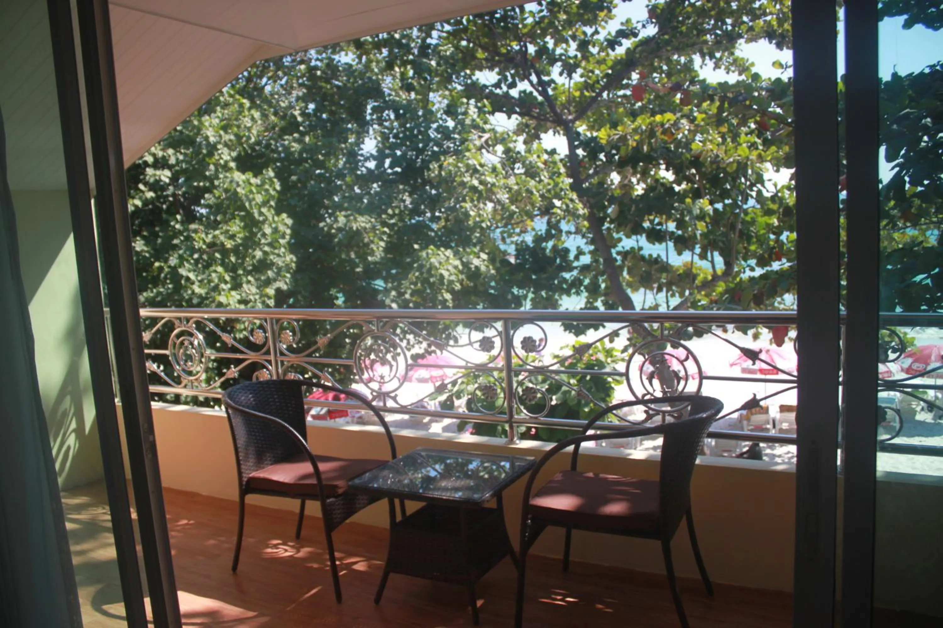 Day in Nong Nuey Rooms