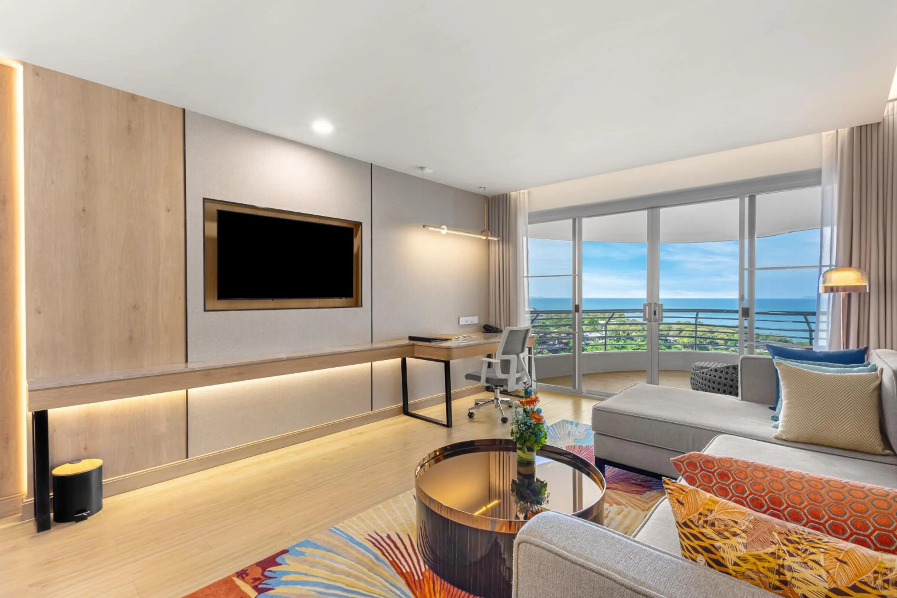 Junior Suite in Royal Cliff Grand Hotel Pattaya